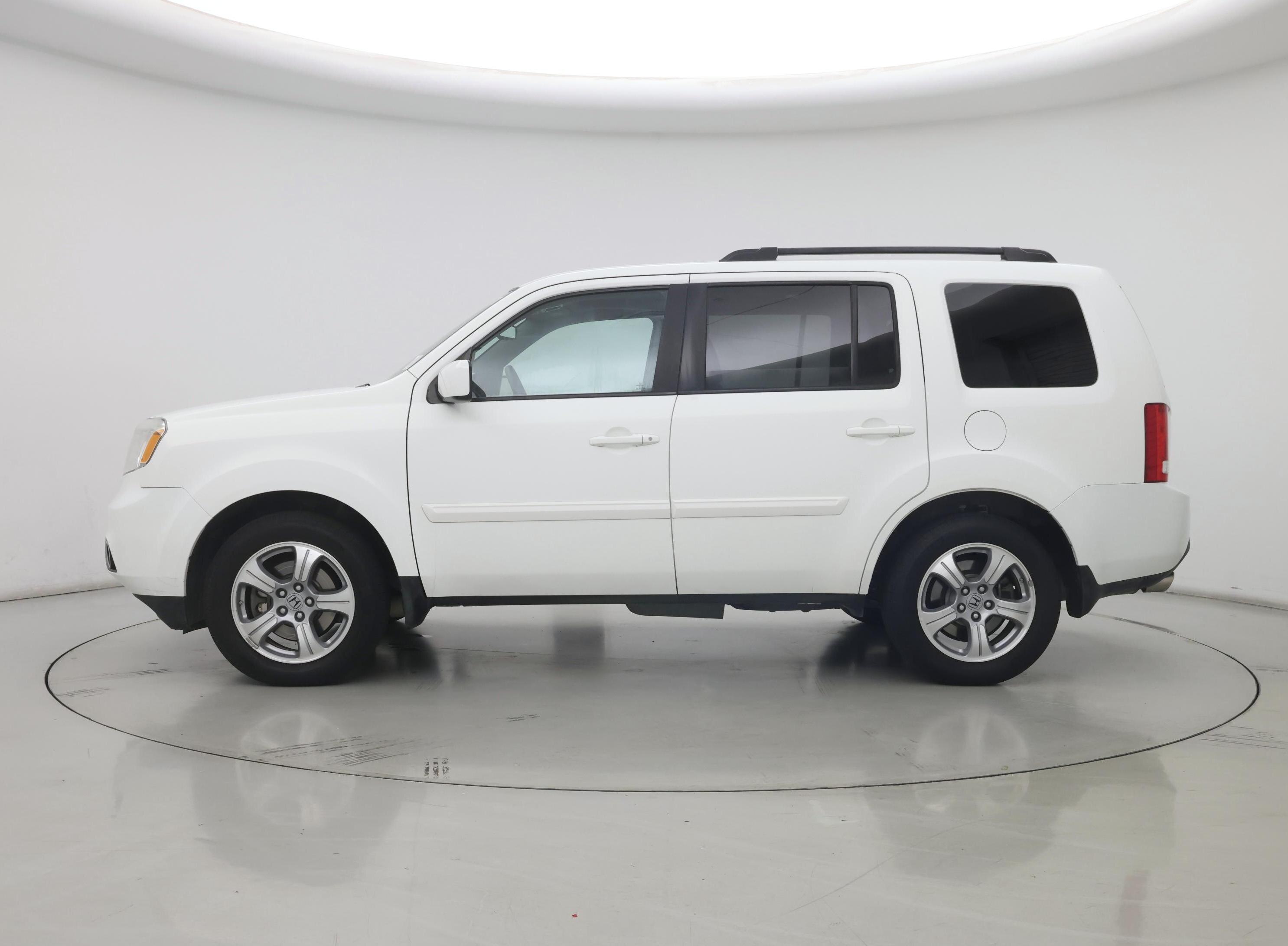 Thumbnail: 2015 Honda Pilot - 3