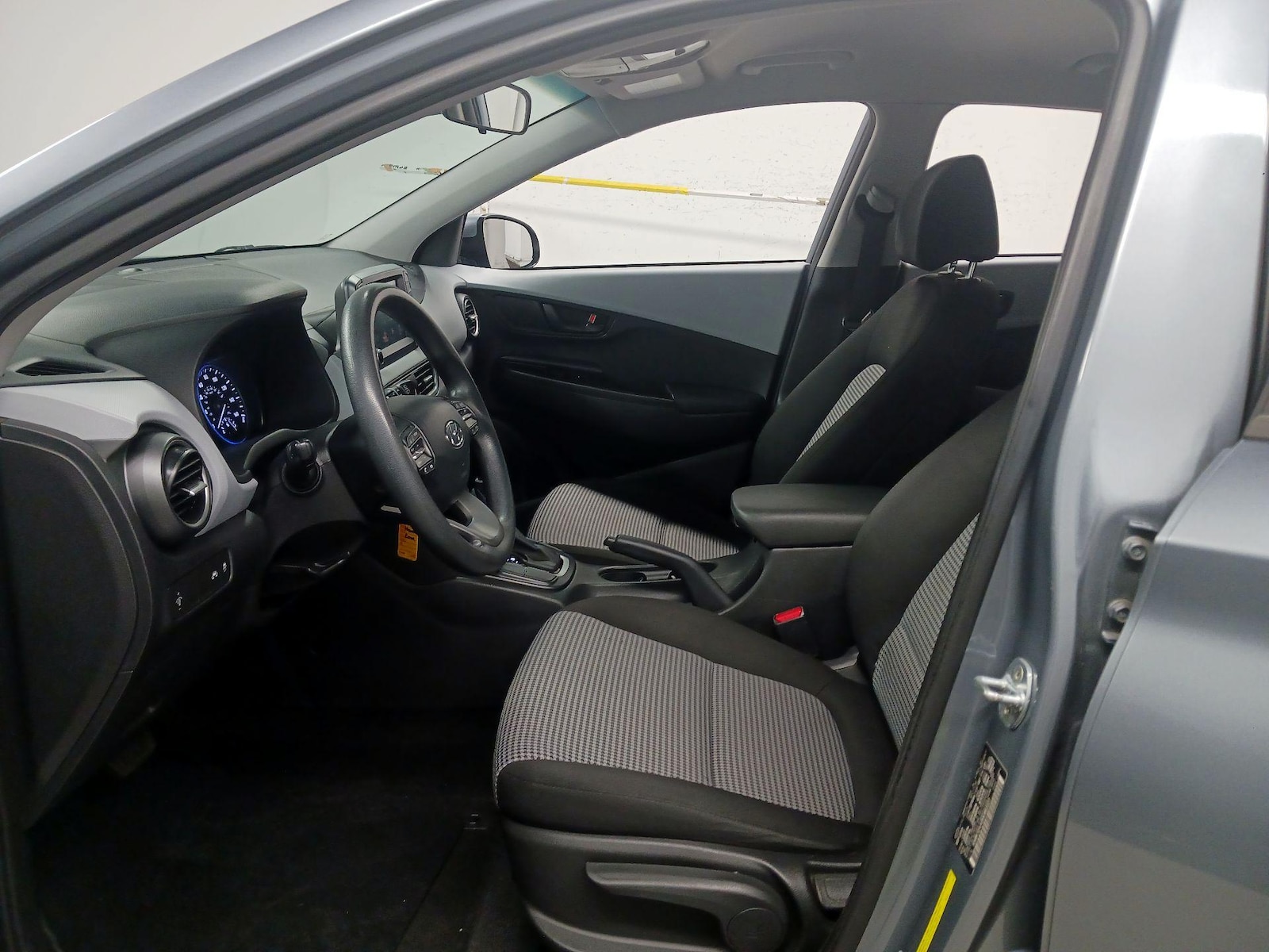 2021 Hyundai Kona SE - Photo 12