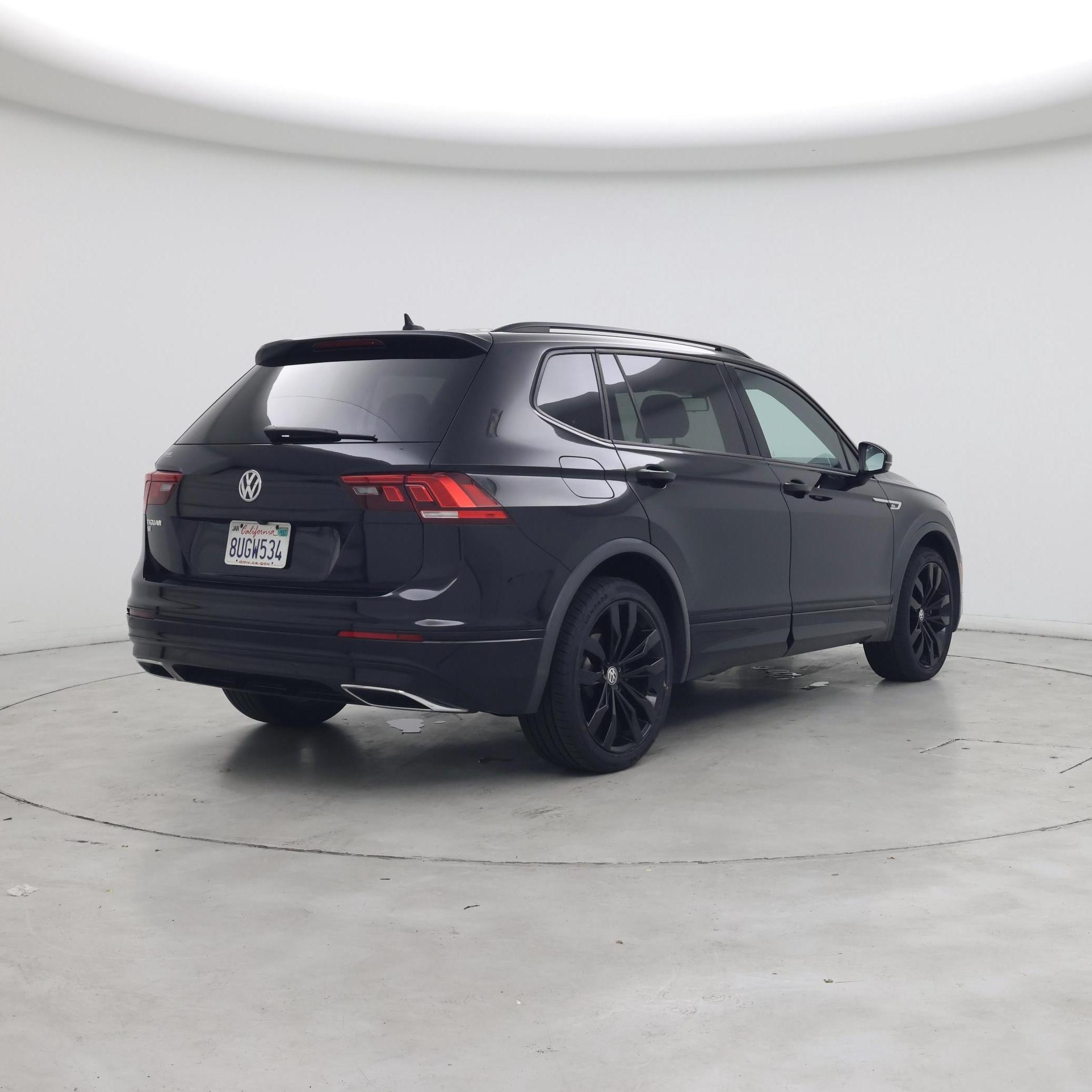 Thumbnail: 2021 Volkswagen Tiguan - 8