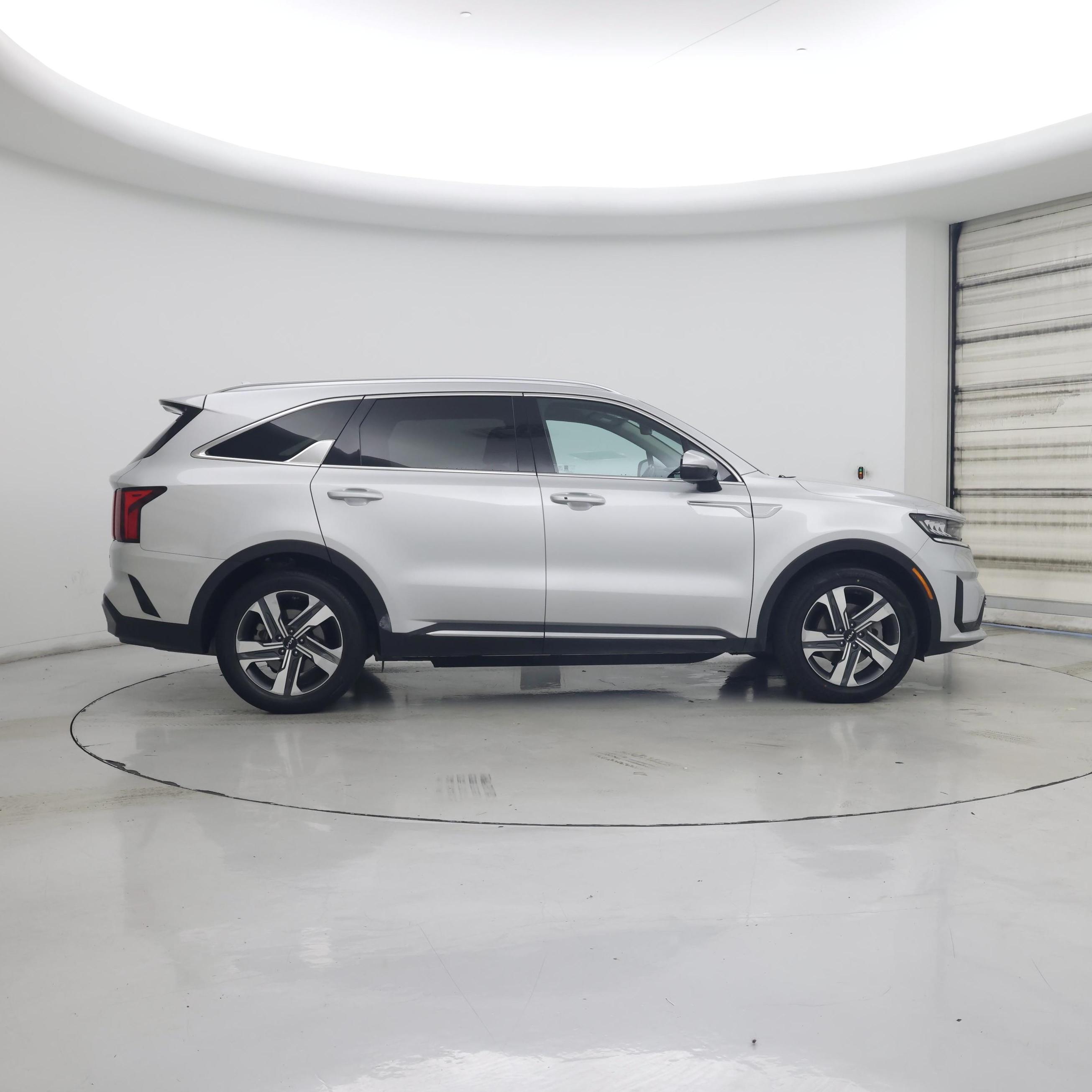 Thumbnail: 2023 Kia Sorento - 7
