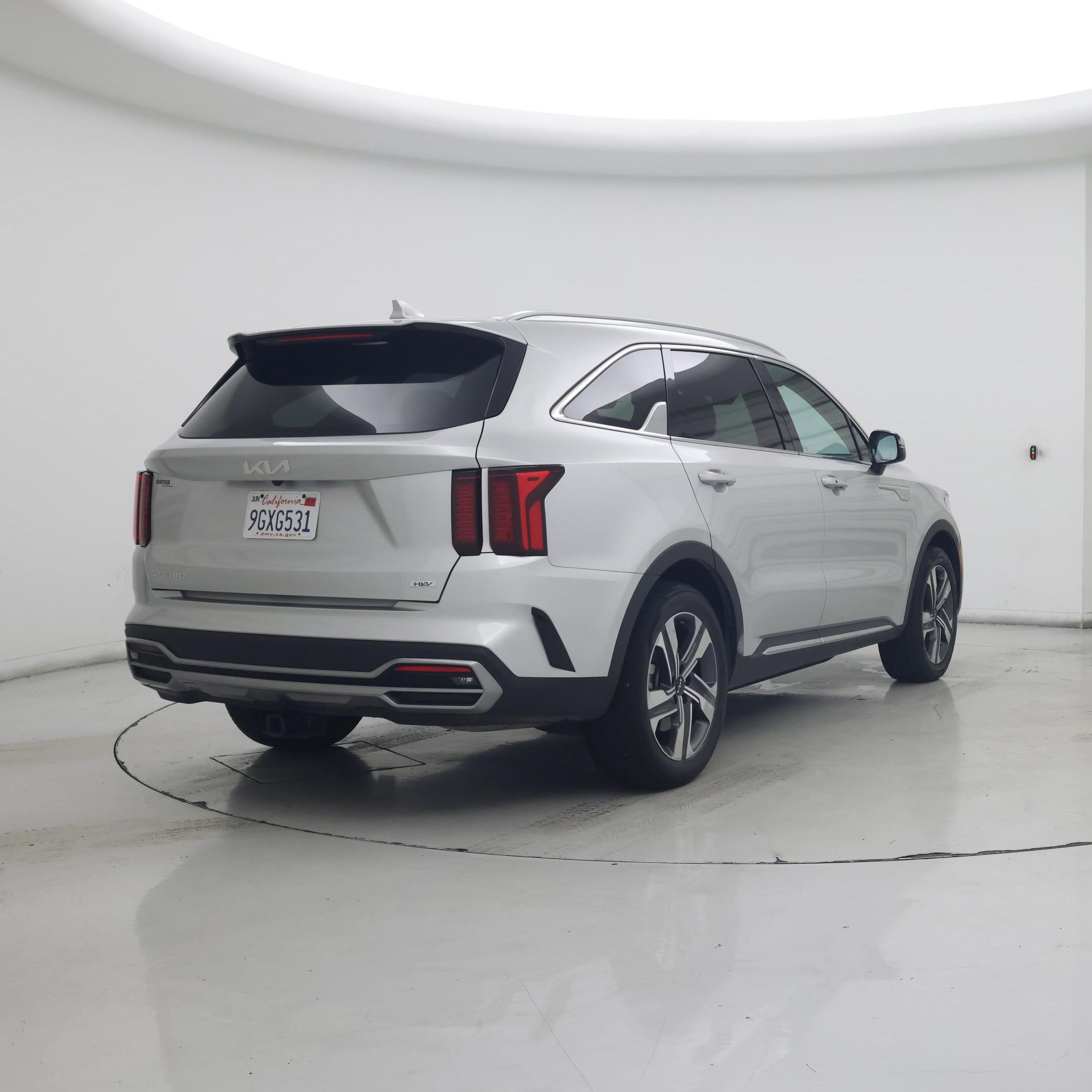 Thumbnail: 2023 Kia Sorento - 8
