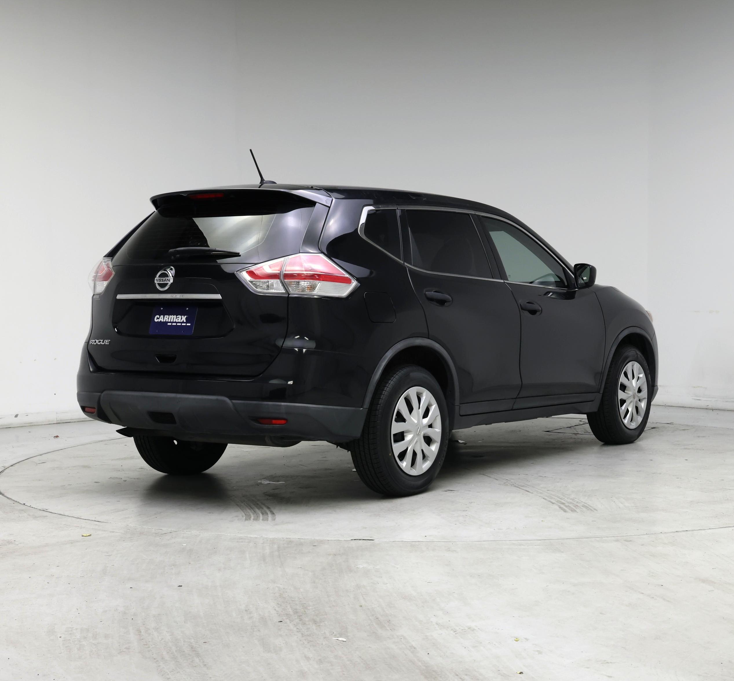 Thumbnail: 2016 Nissan Rogue - 8