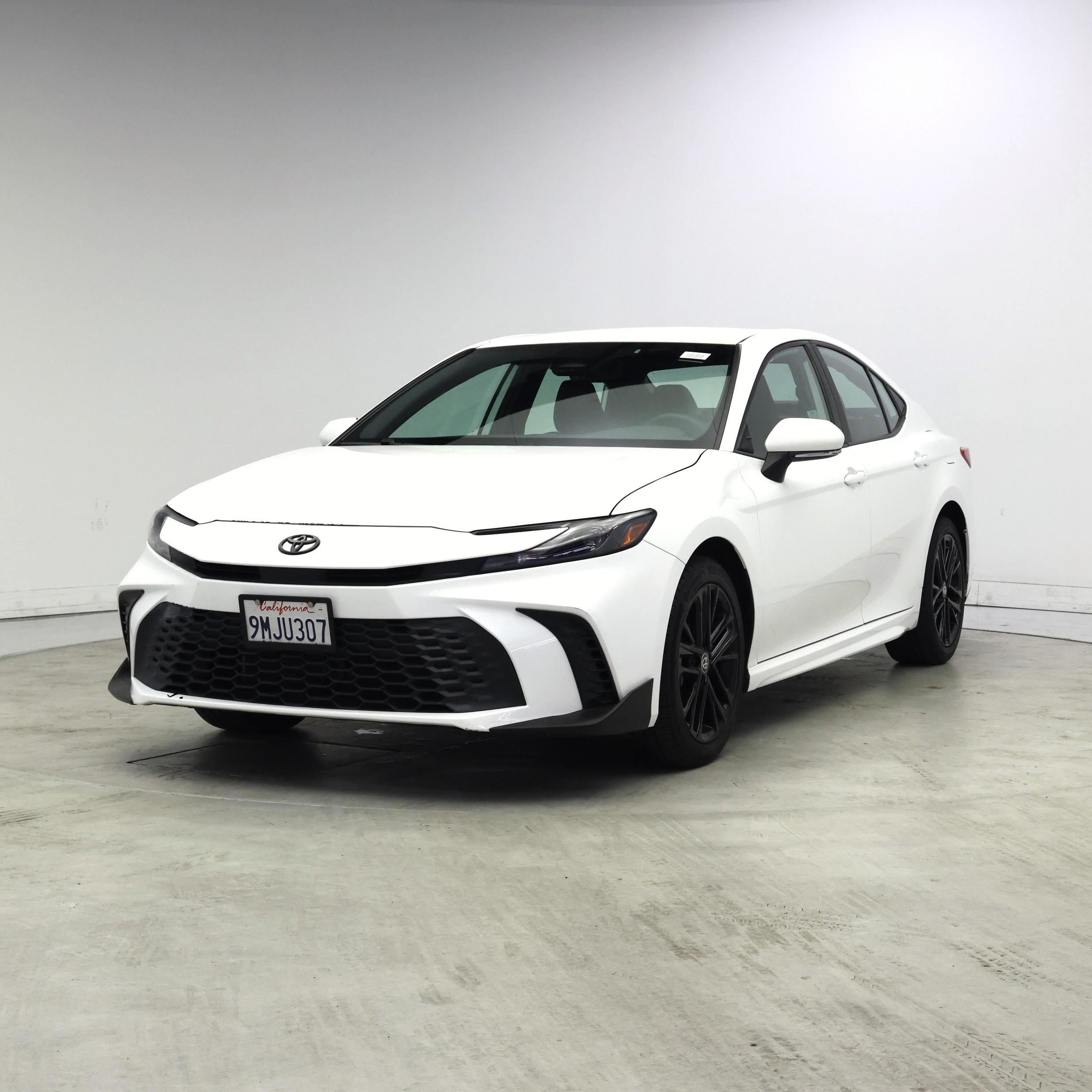 Thumbnail: 2025 Toyota Camry - 4