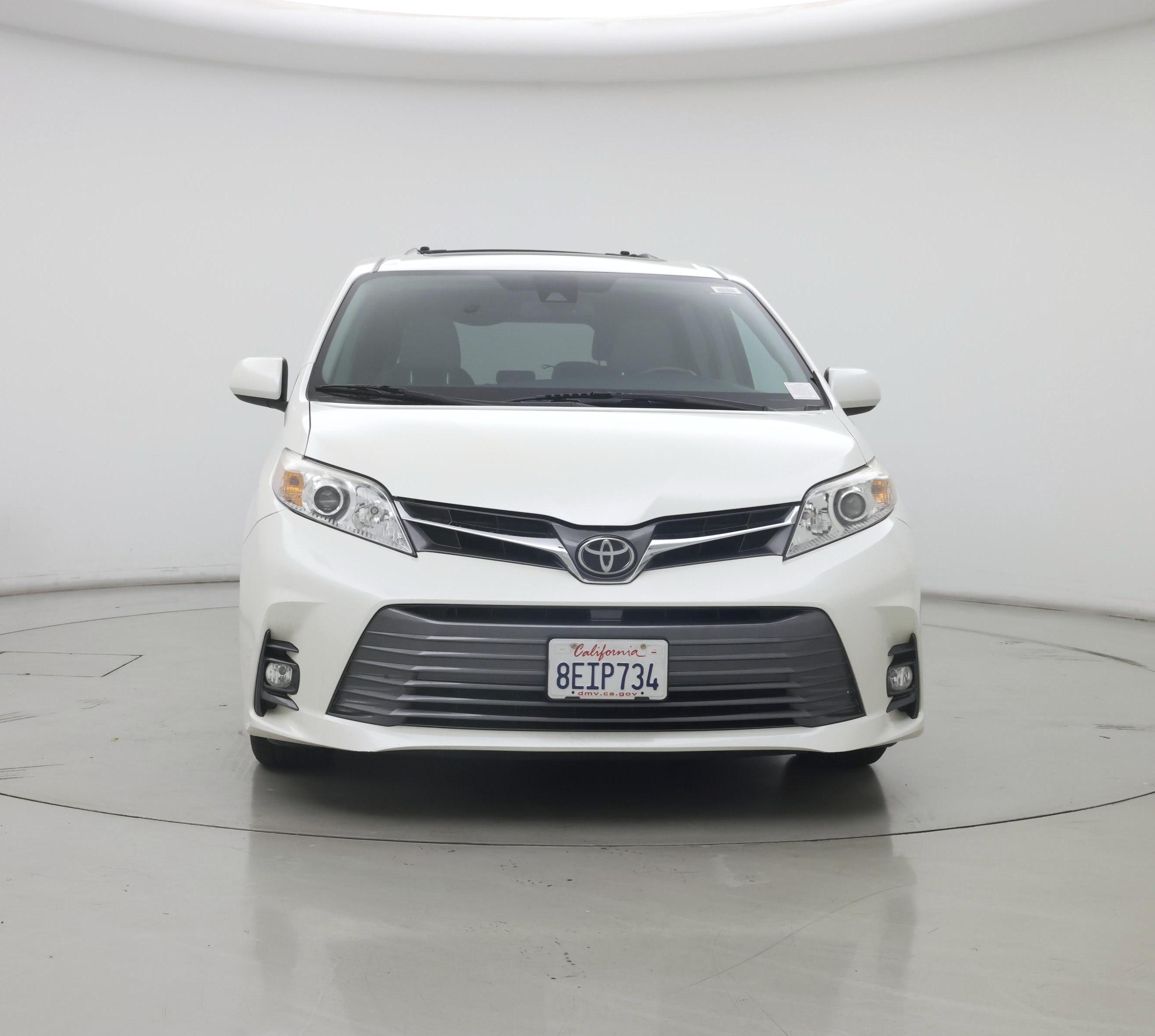 Thumbnail: 2018 Toyota Sienna - 5