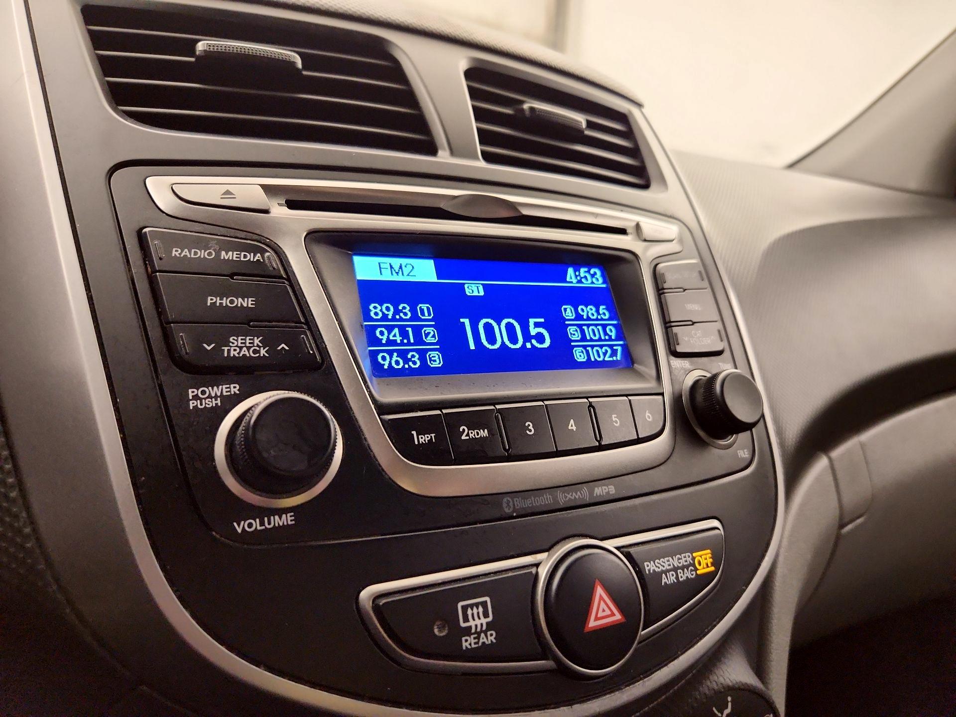Thumbnail: 2015 Hyundai Accent - 14