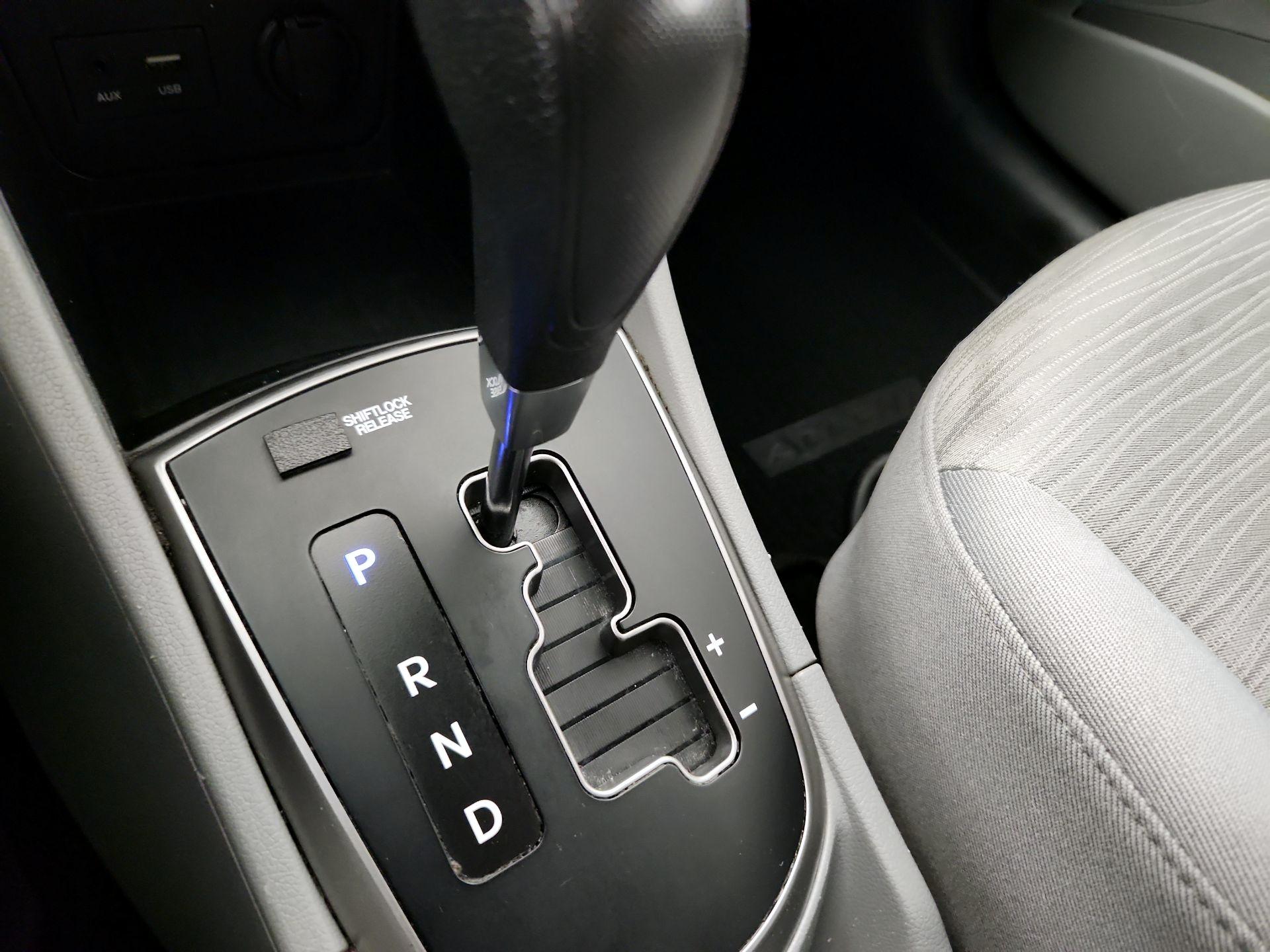 Thumbnail: 2015 Hyundai Accent - 16