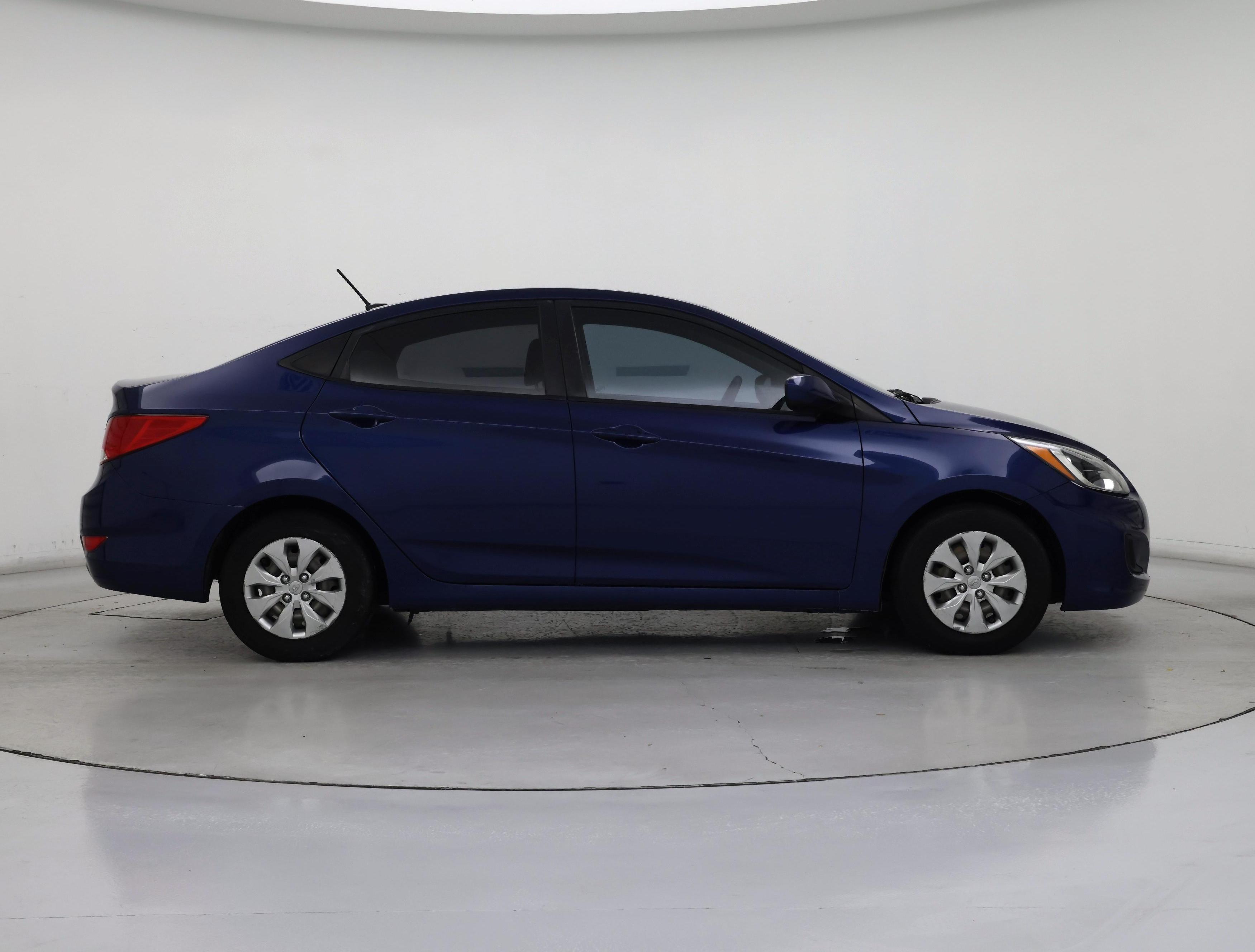 Thumbnail: 2015 Hyundai Accent - 7