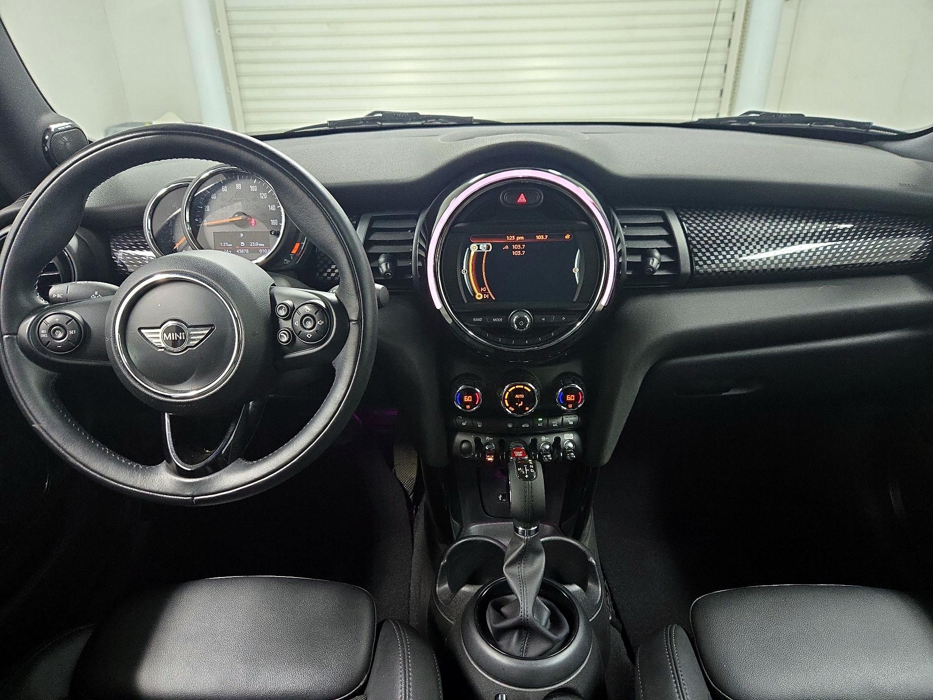 Thumbnail: 2018 MINI Cooper Hardtop - 9