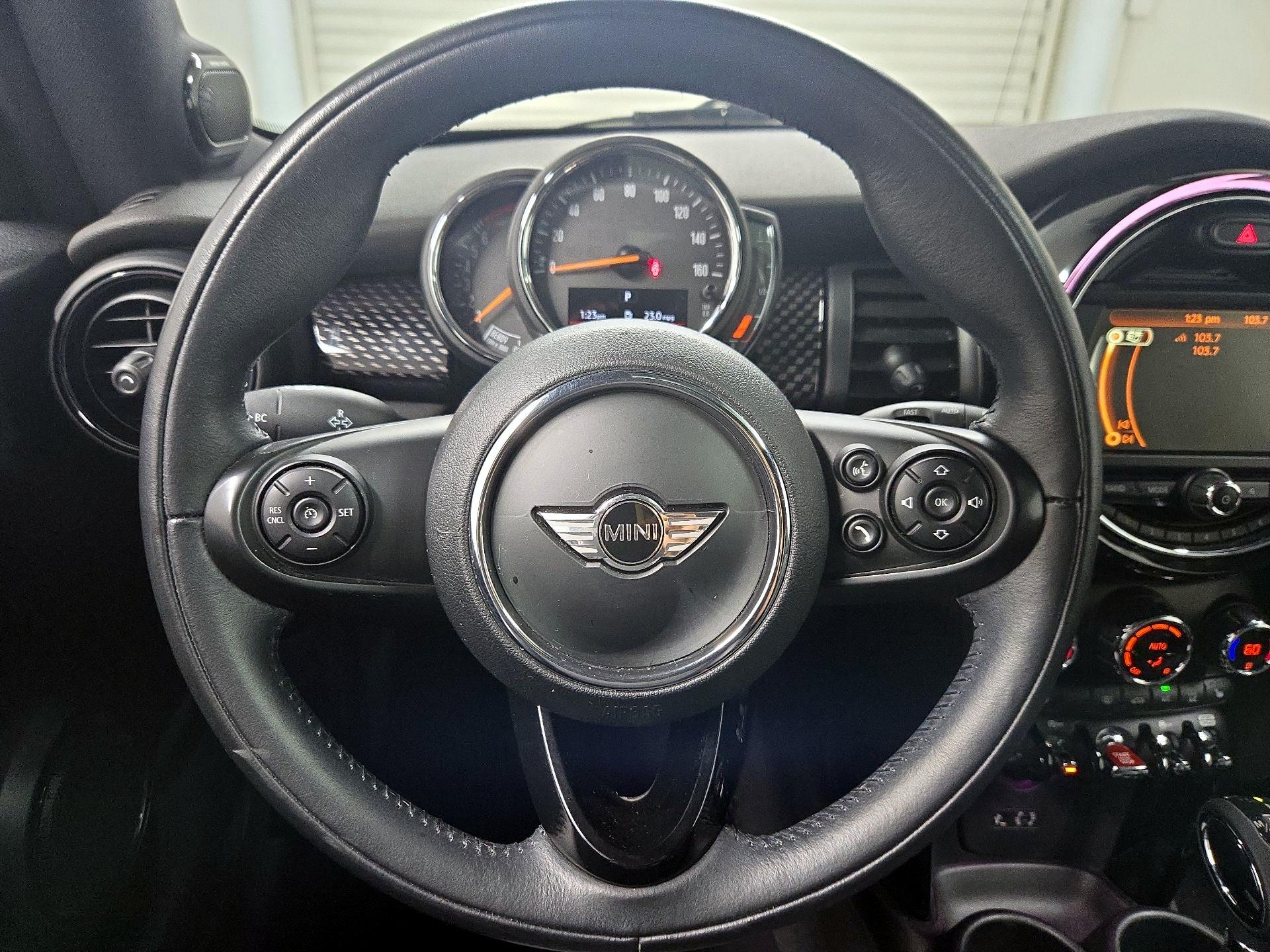 Thumbnail: 2018 MINI Cooper Hardtop - 10