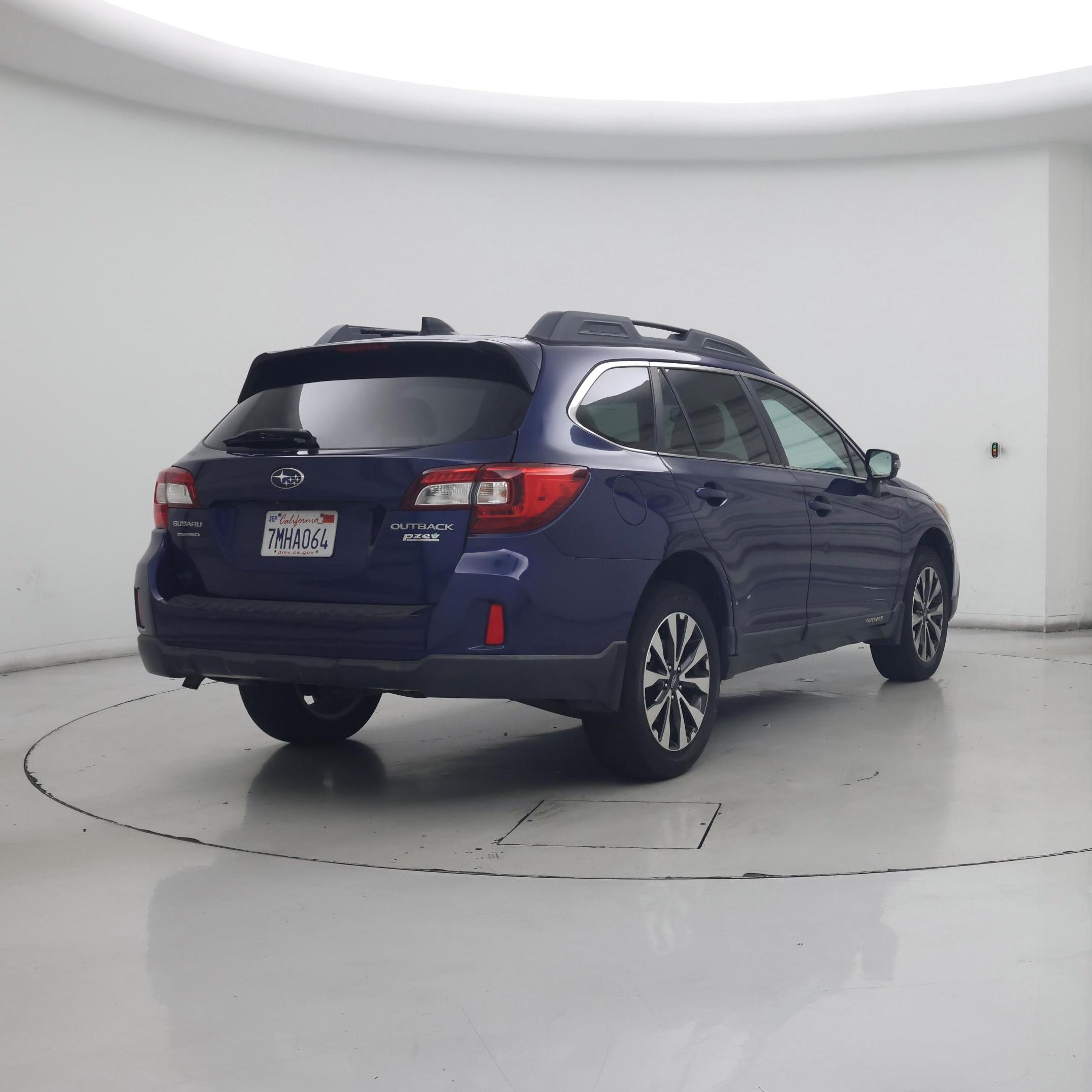 Thumbnail: 2016 Subaru Outback - 8