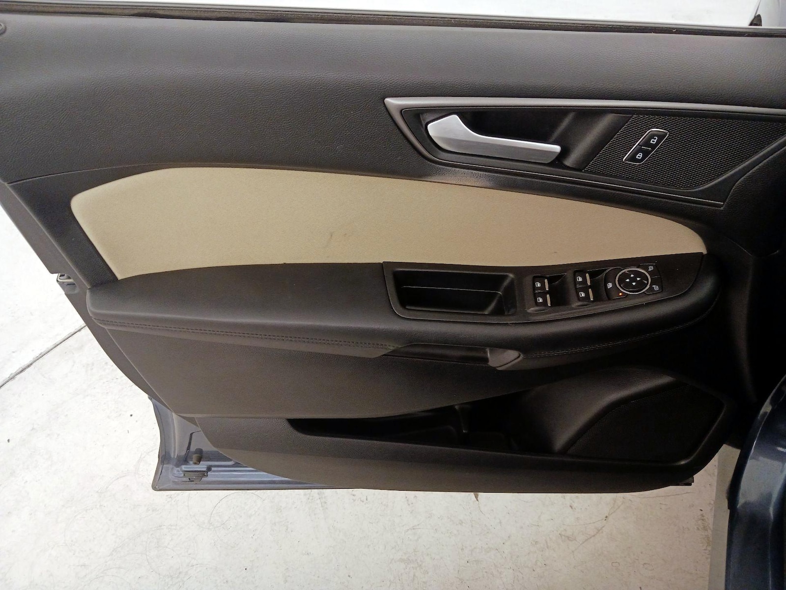 2018 Ford Edge SE - Photo 13