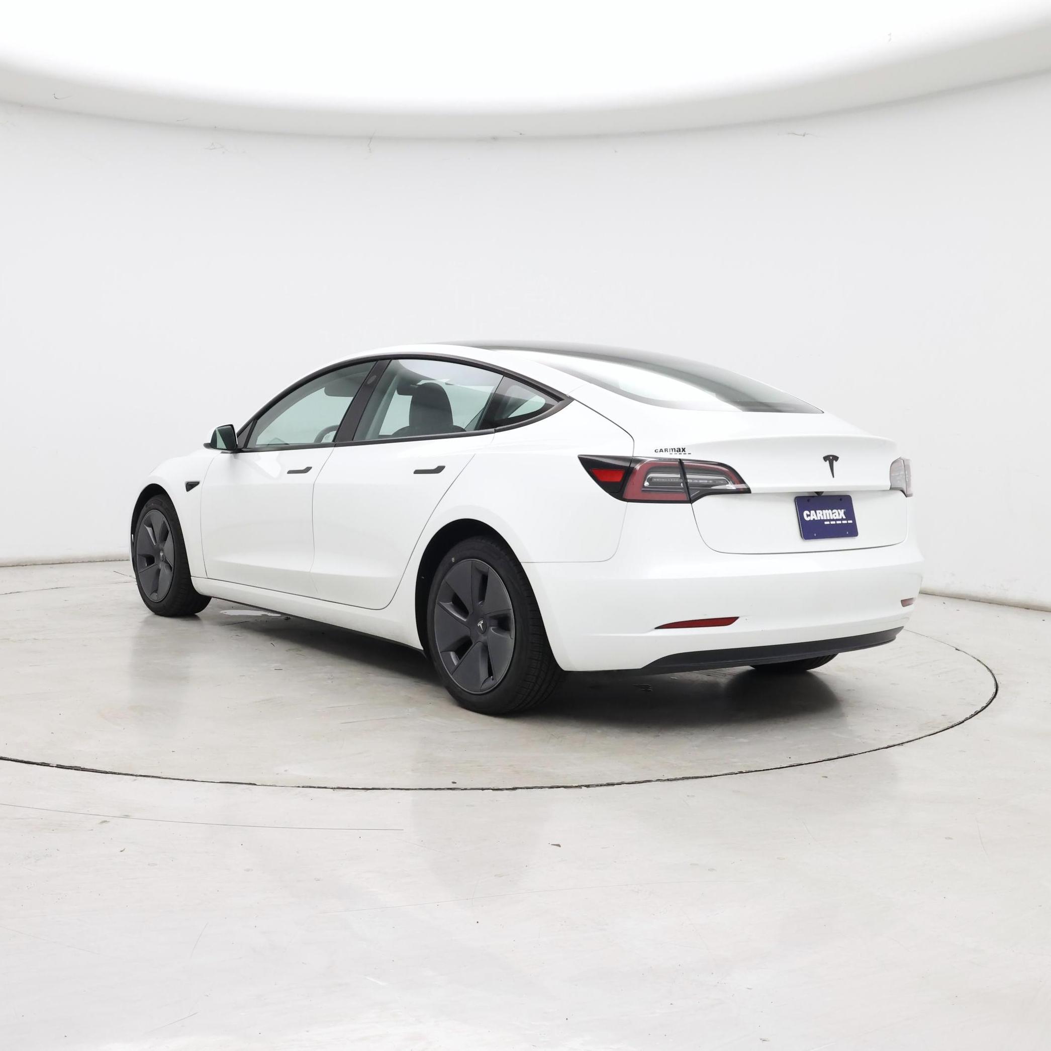 Thumbnail: 2023 Tesla Model 3 - 2