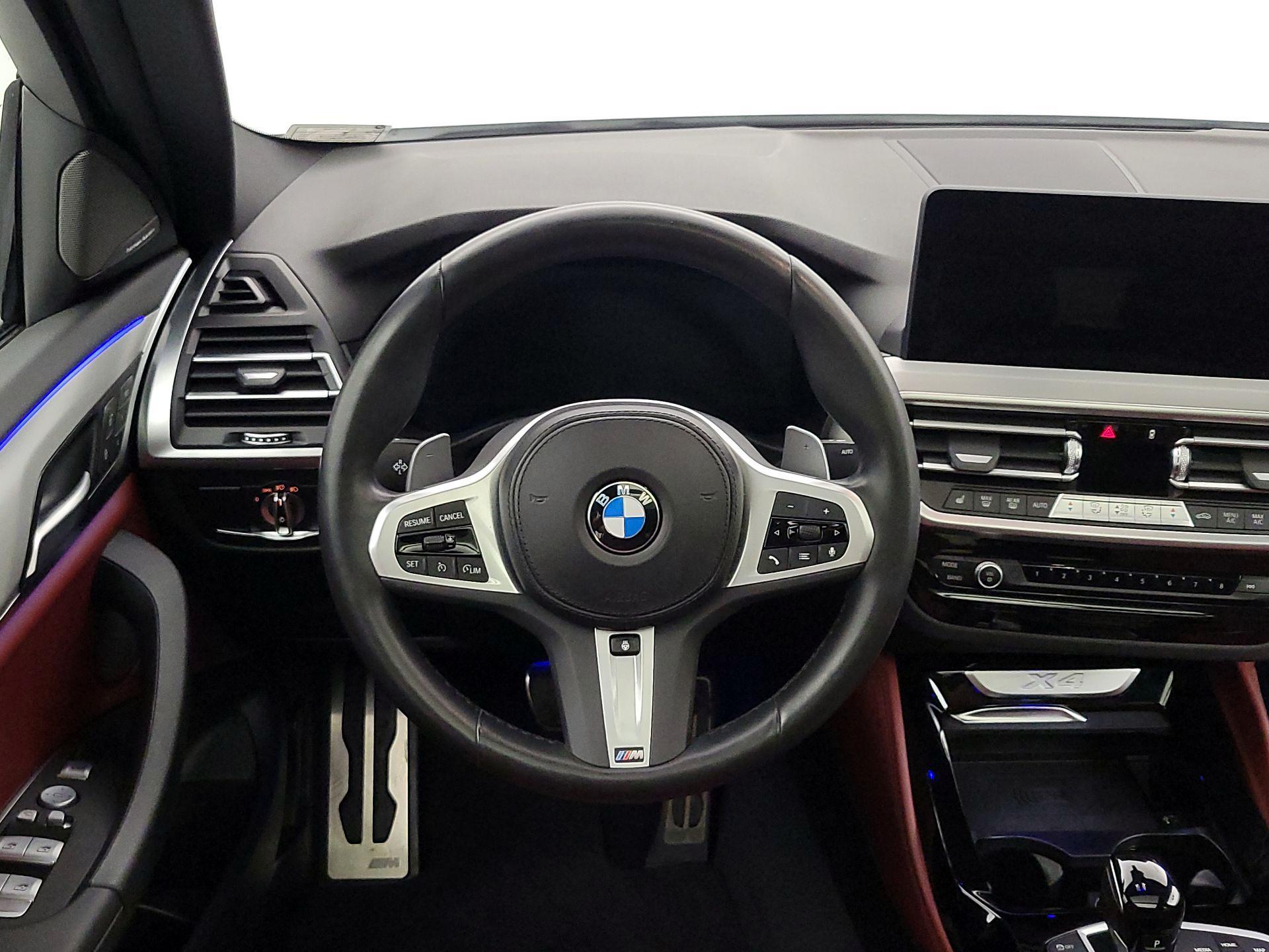 Thumbnail: 2023 BMW X4 - 10