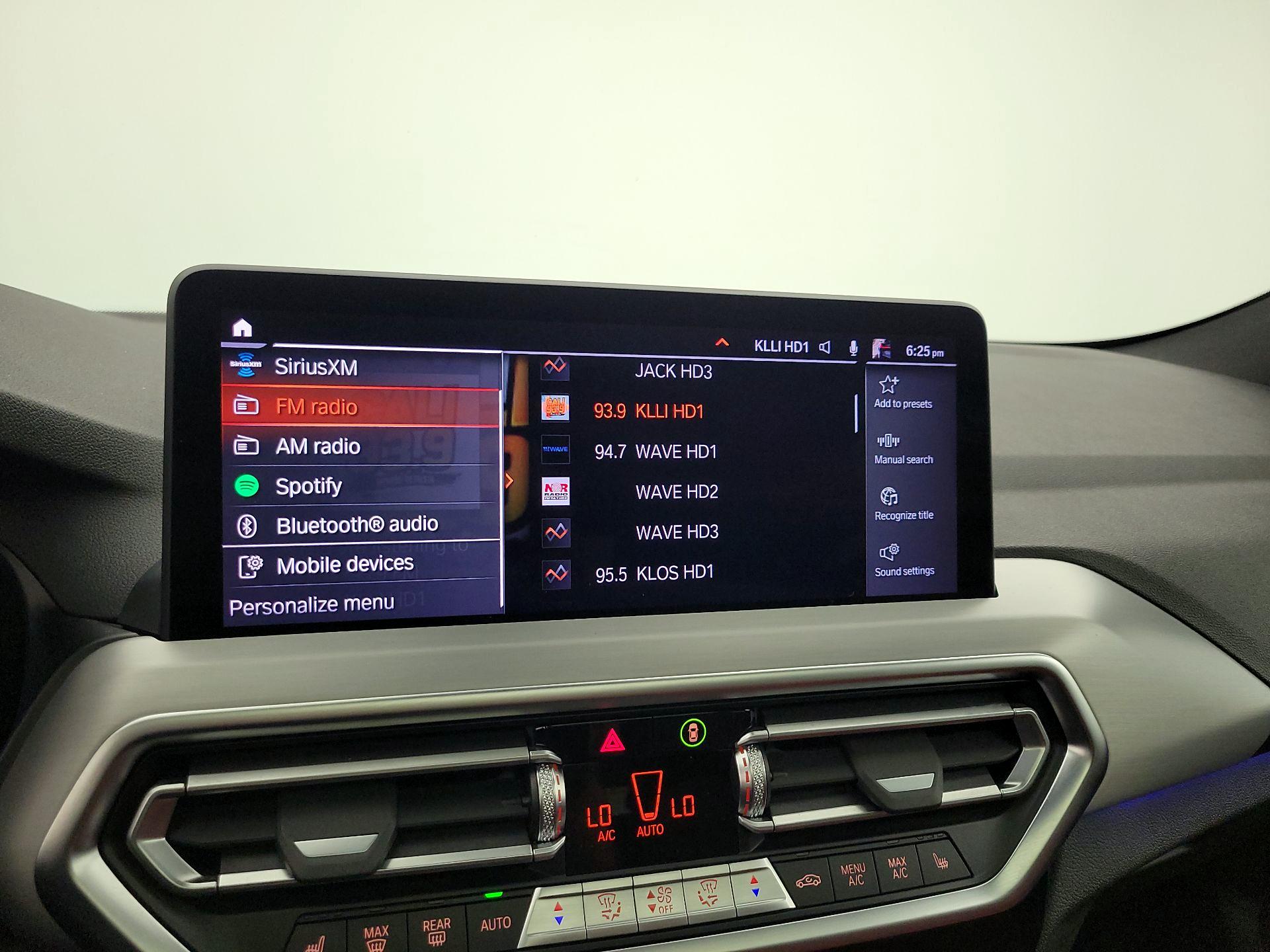 Thumbnail: 2023 BMW X4 - 16
