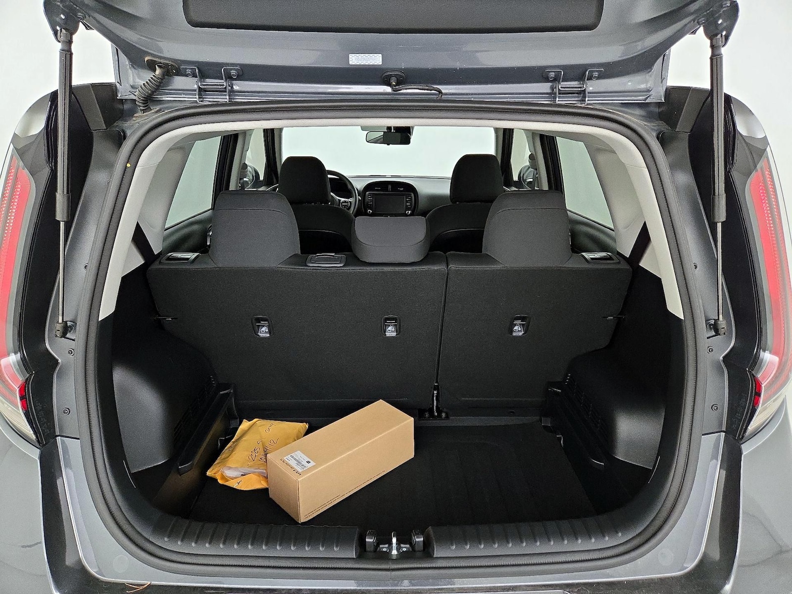 2025 Kia Soul LX - Photo 21