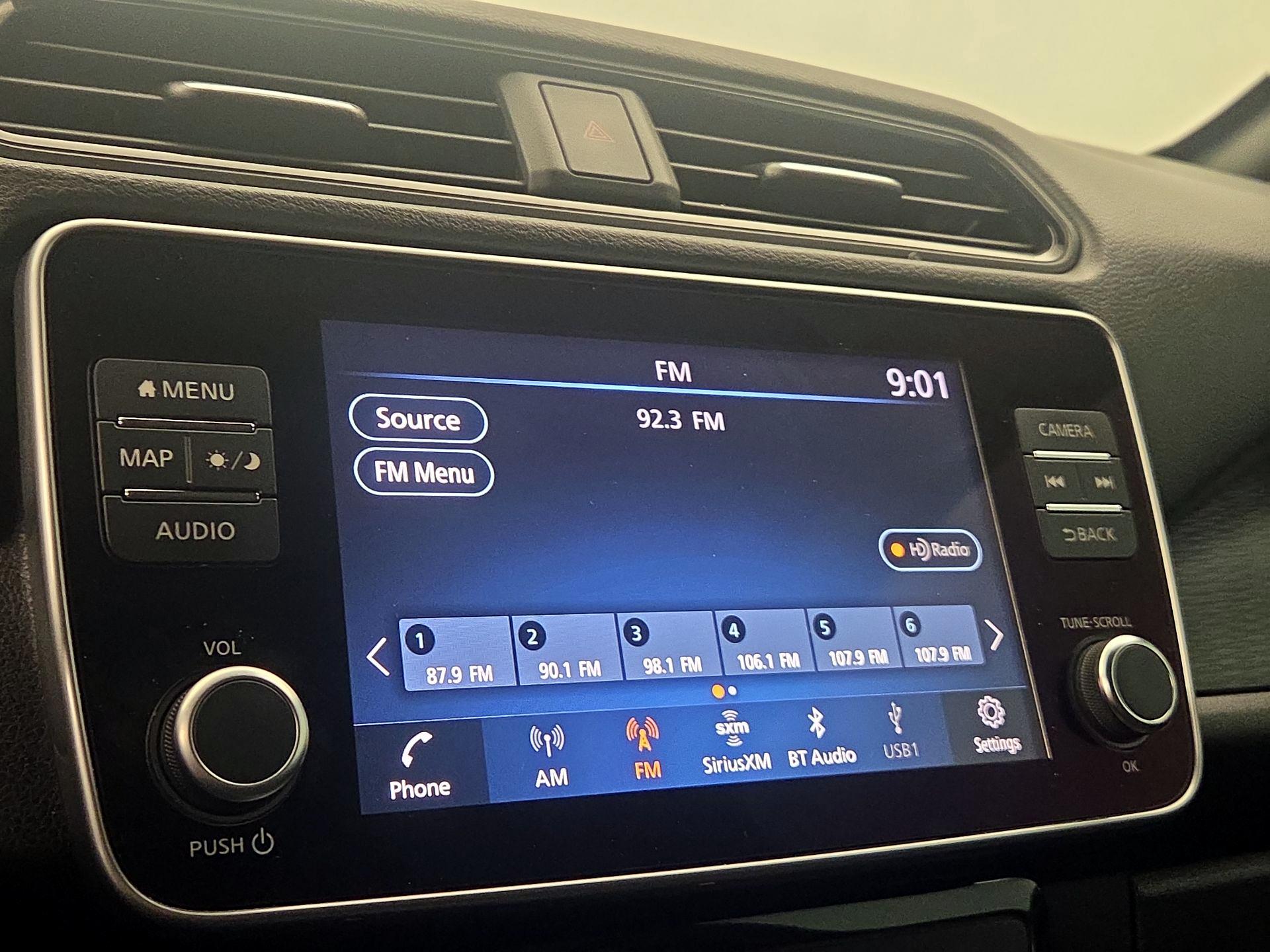 Thumbnail: 2020 Nissan Leaf - 15