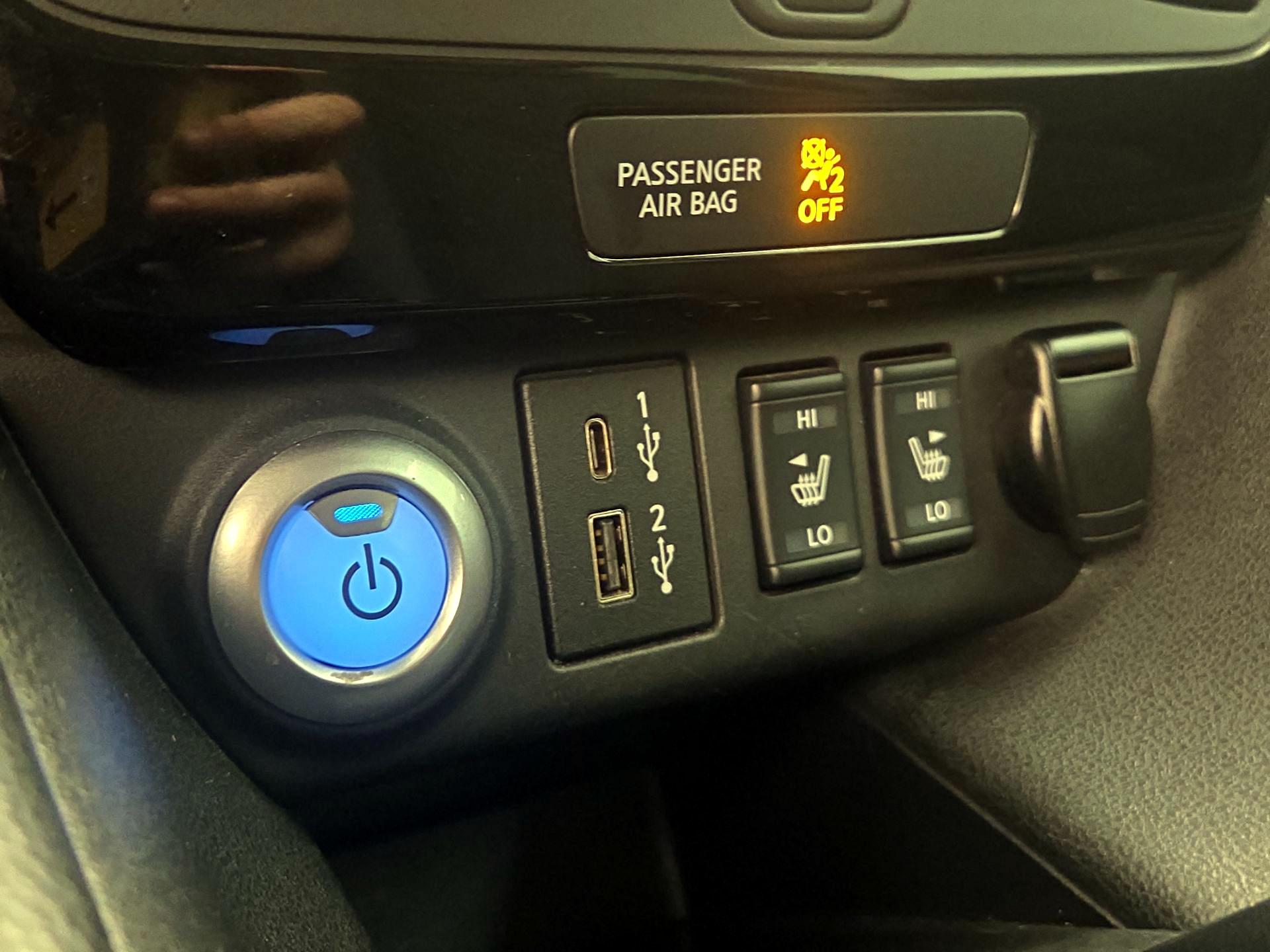 Thumbnail: 2020 Nissan Leaf - 18