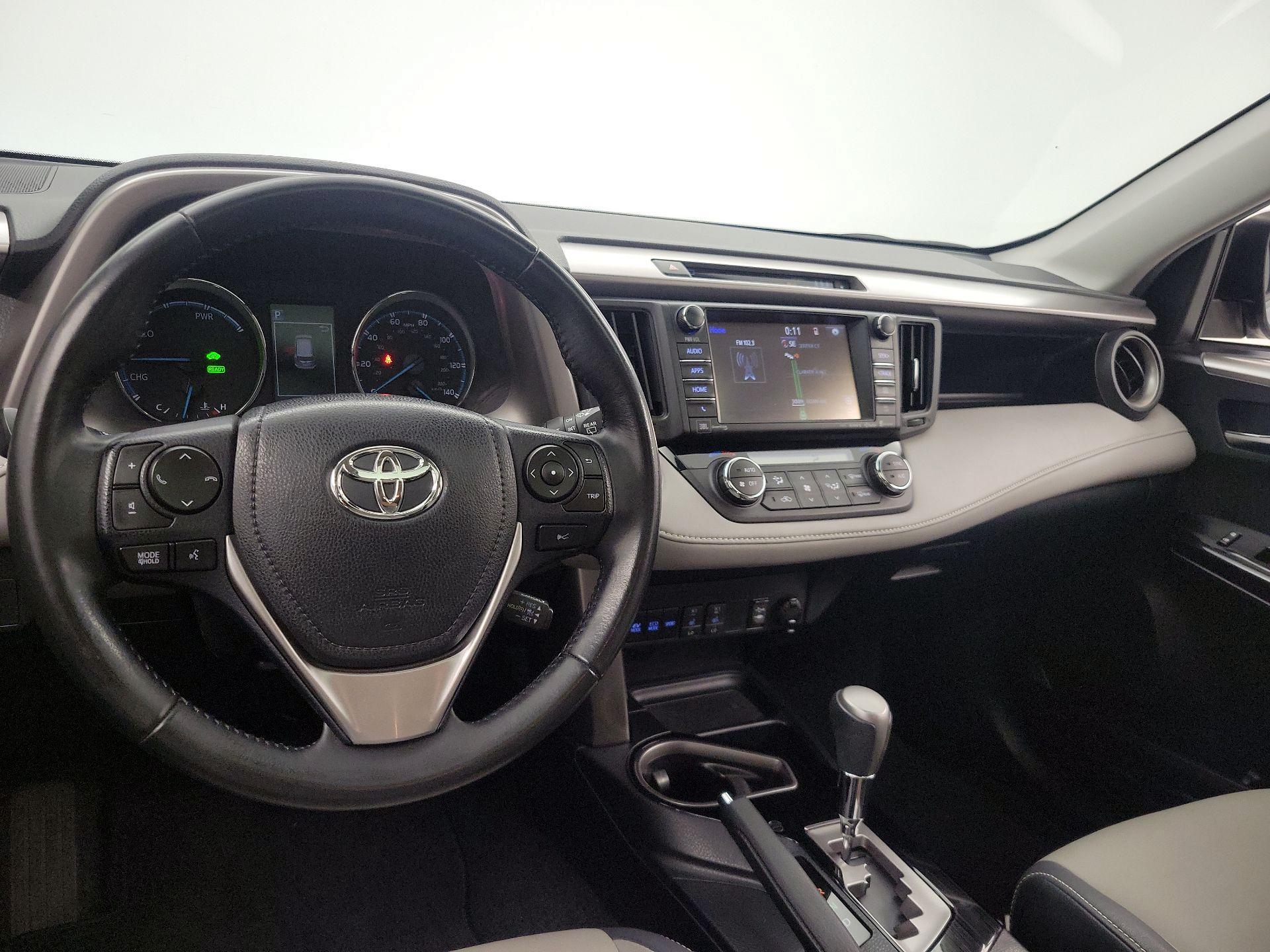 Thumbnail: 2018 Toyota RAV4 - 9