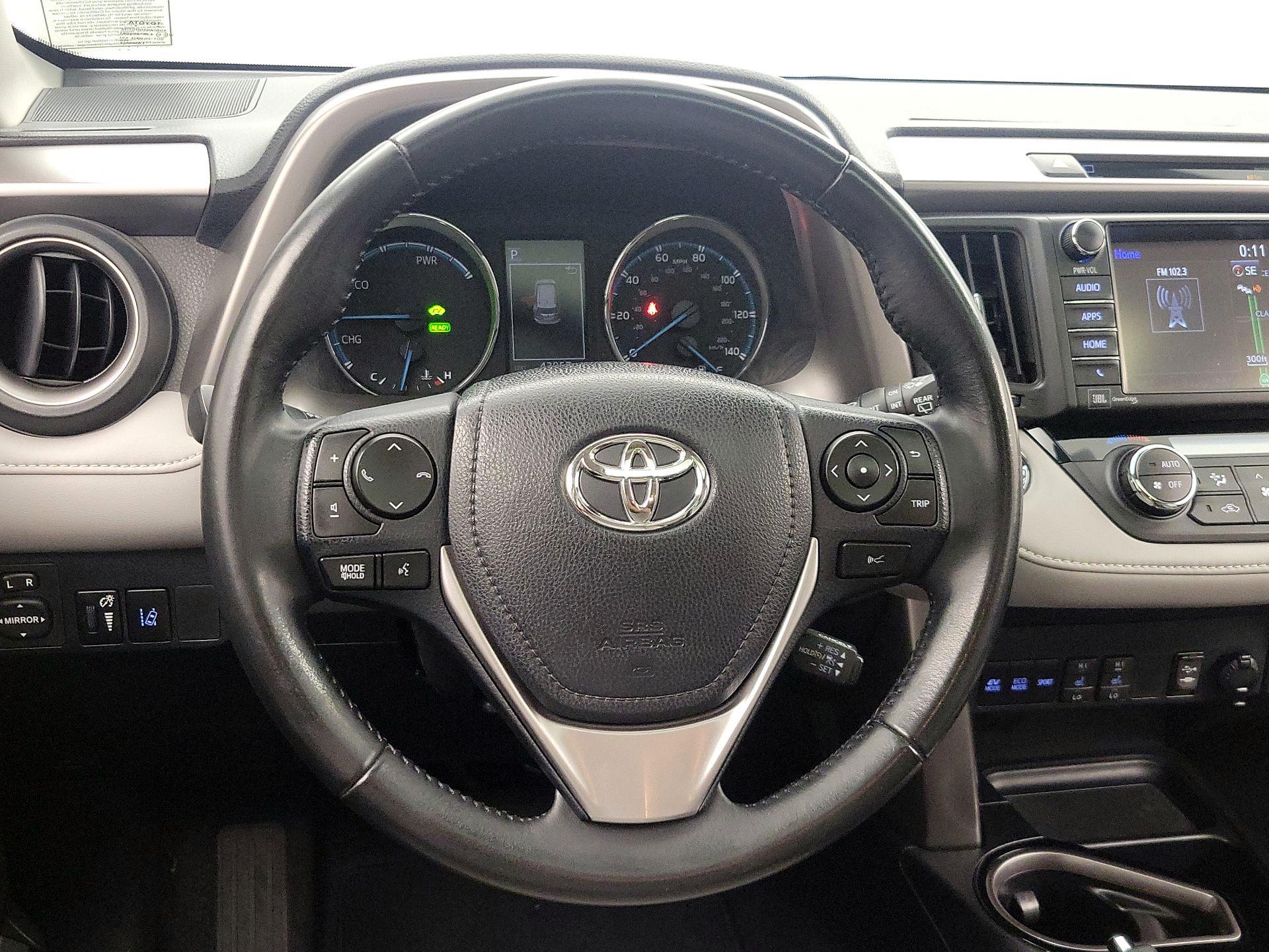 Thumbnail: 2018 Toyota RAV4 - 10