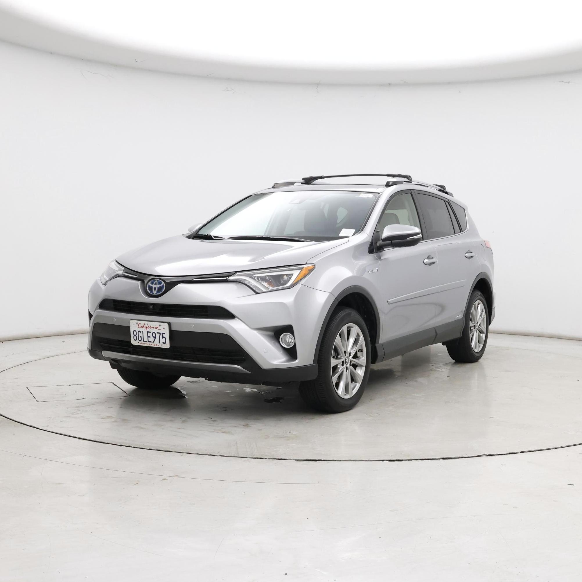 Thumbnail: 2018 Toyota RAV4 - 4