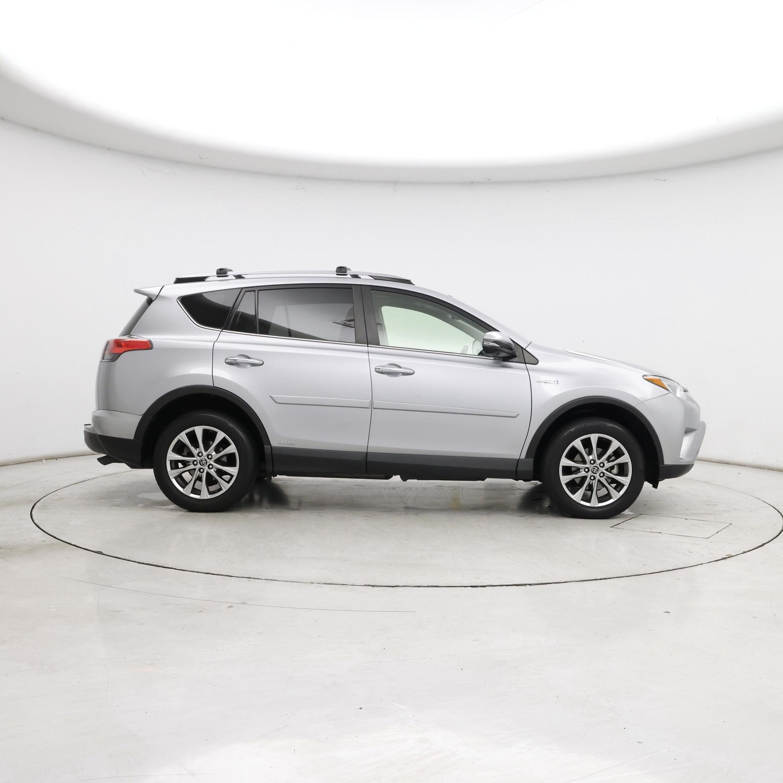 Thumbnail: 2018 Toyota RAV4 - 7