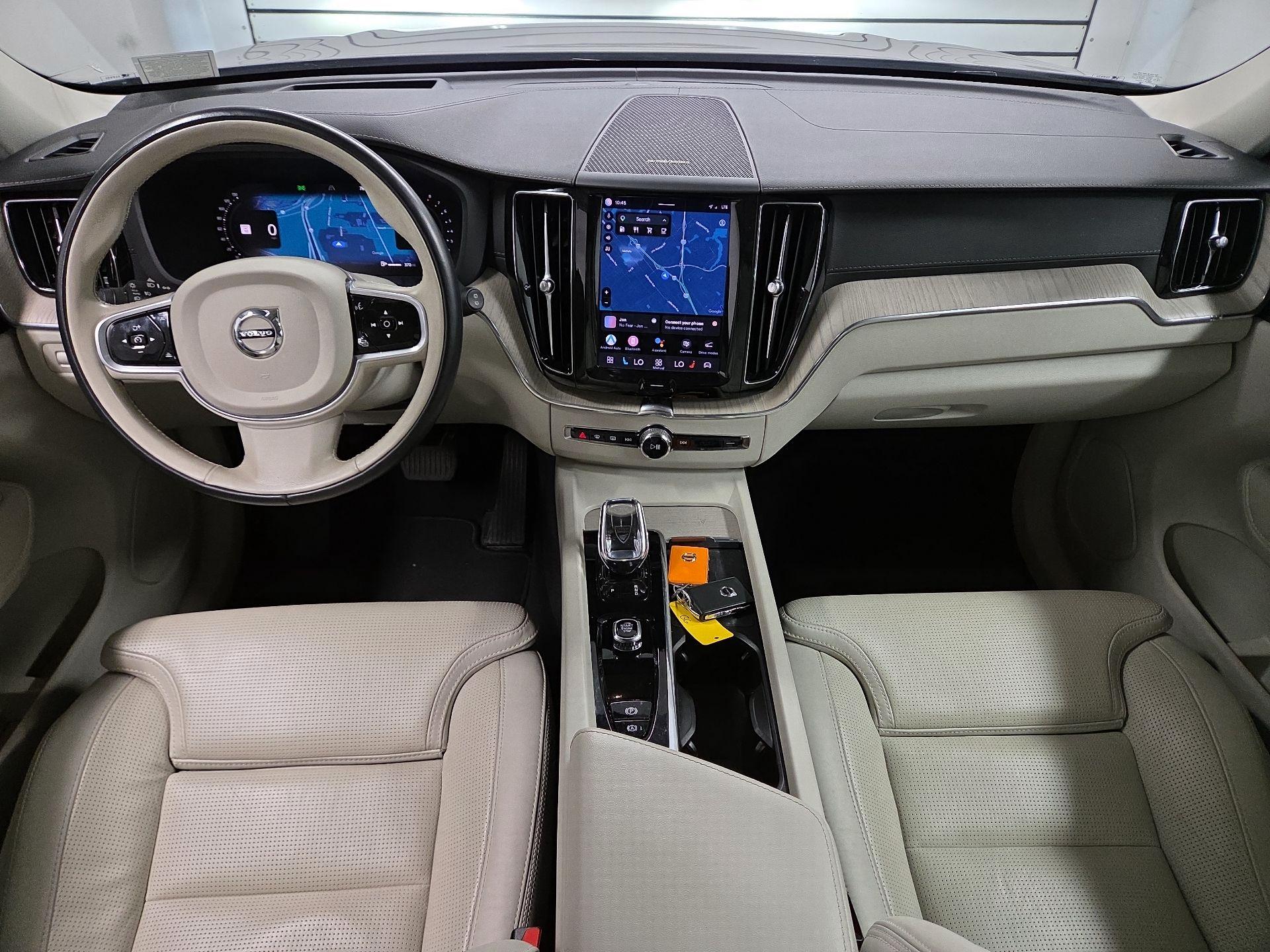 Thumbnail: 2022 Volvo XC60 - 9