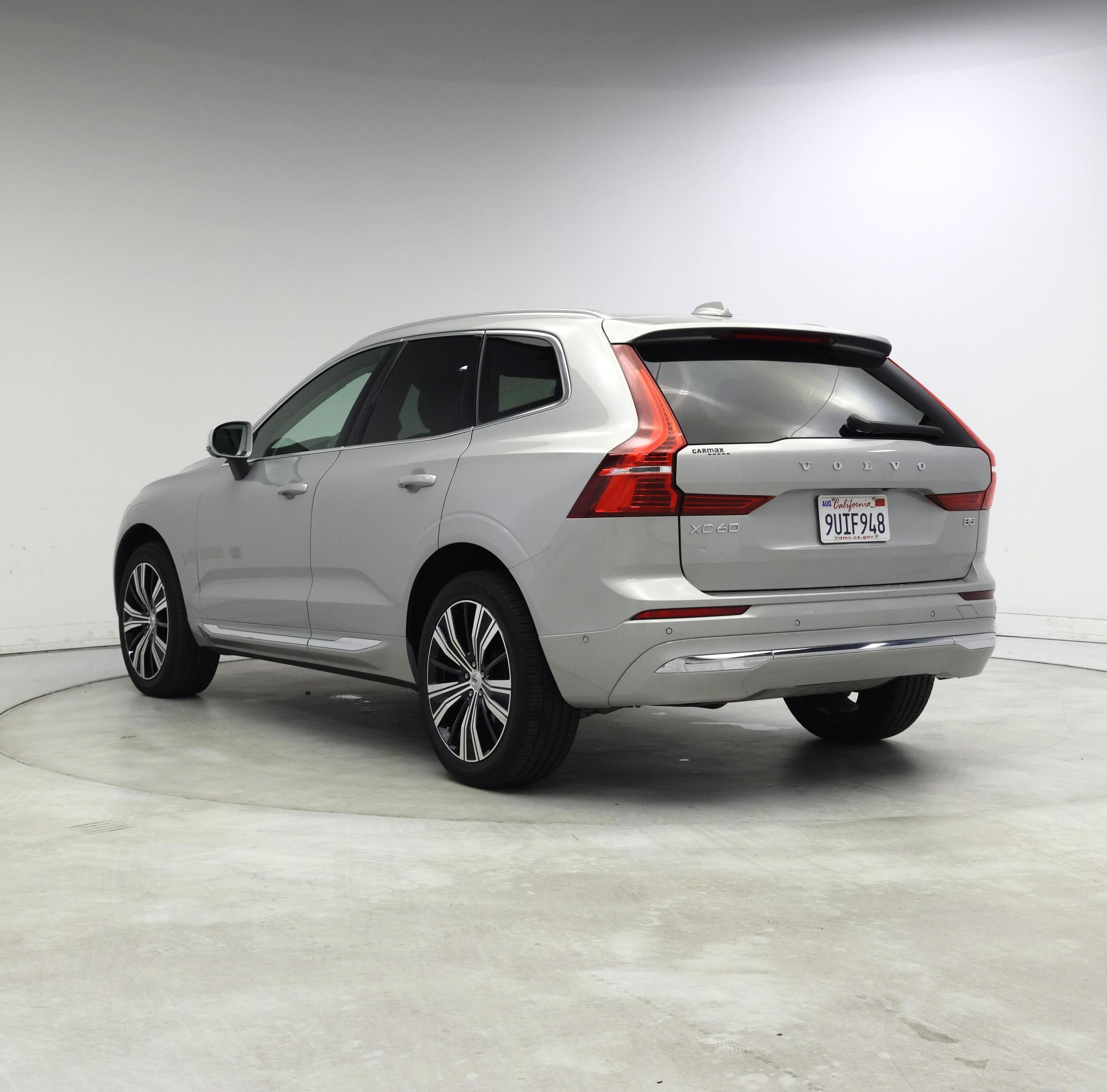 Thumbnail: 2022 Volvo XC60 - 2