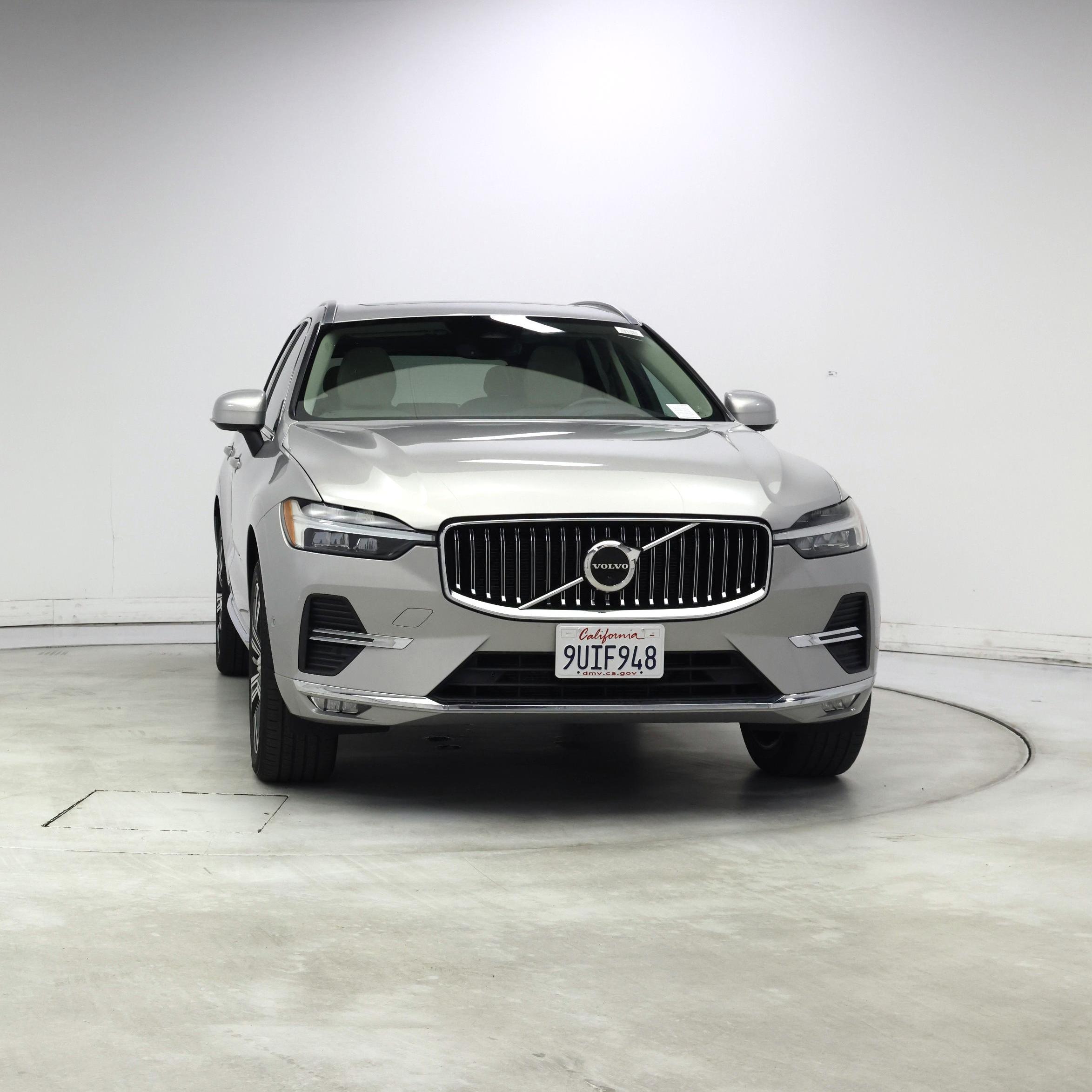 Thumbnail: 2022 Volvo XC60 - 5