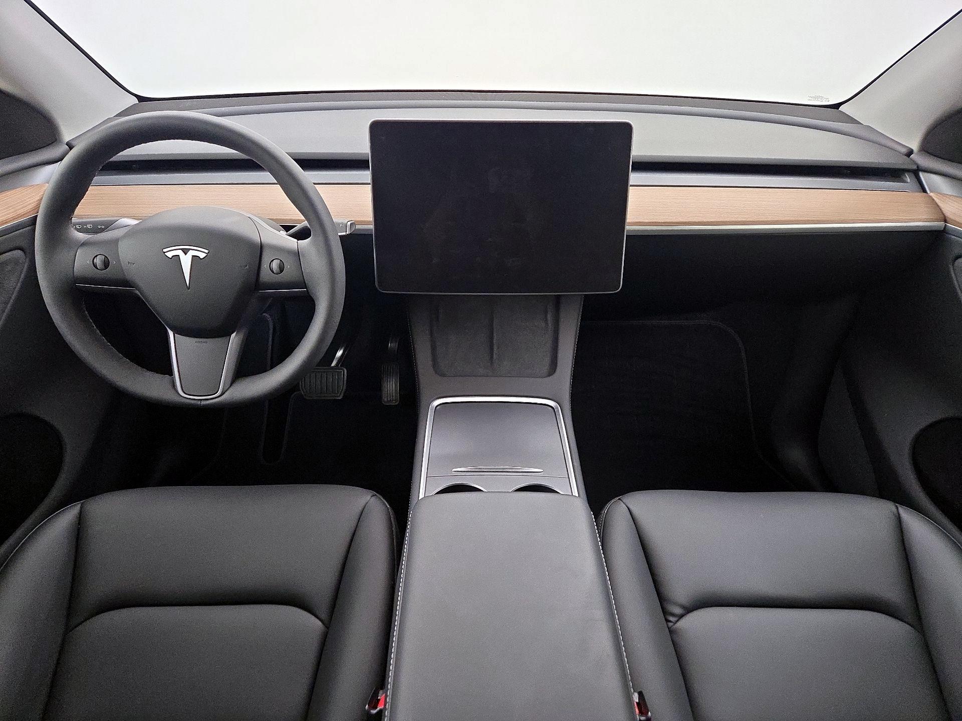 Thumbnail: 2024 Tesla Model Y - 9