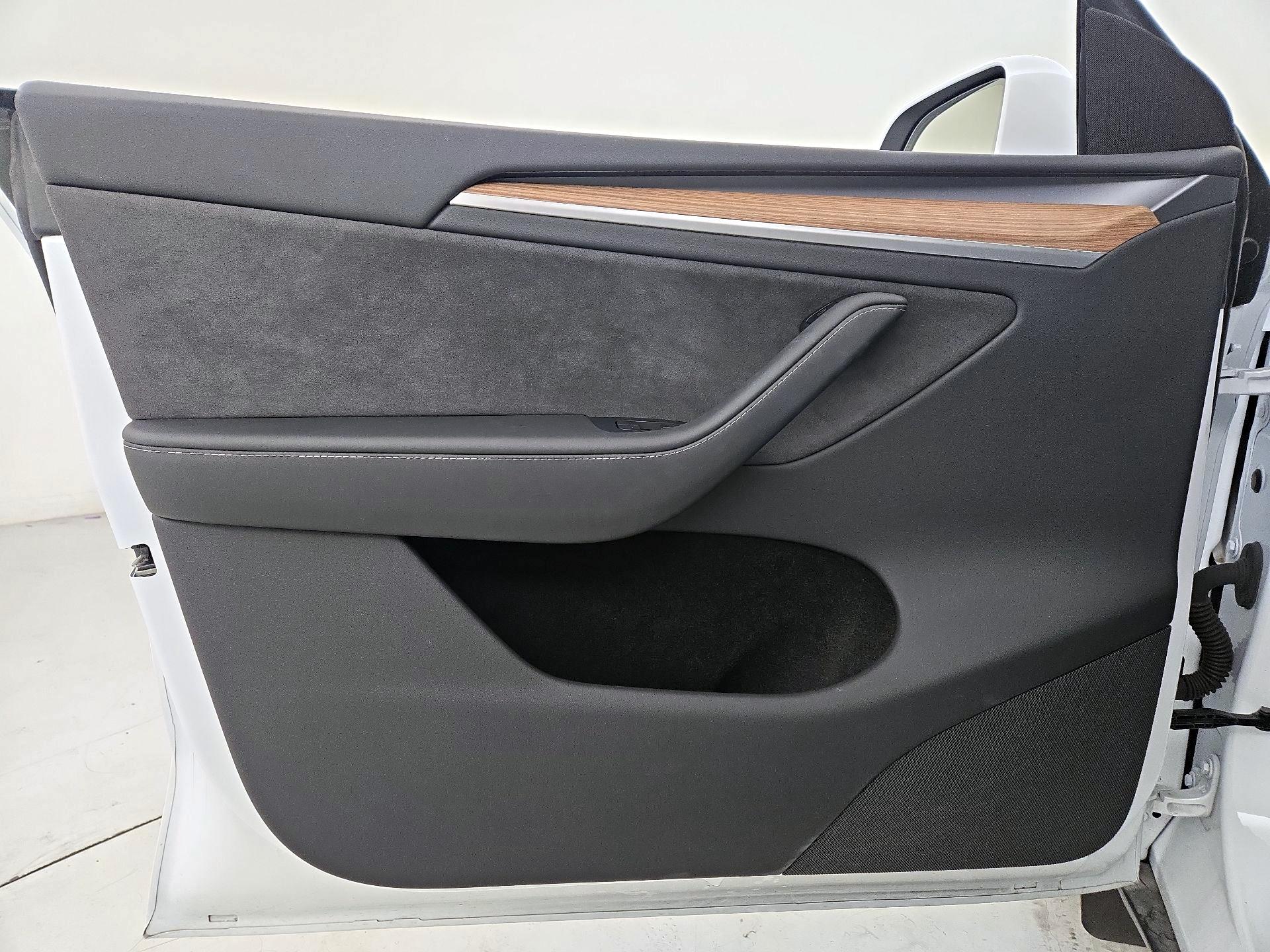Thumbnail: 2024 Tesla Model Y - 12