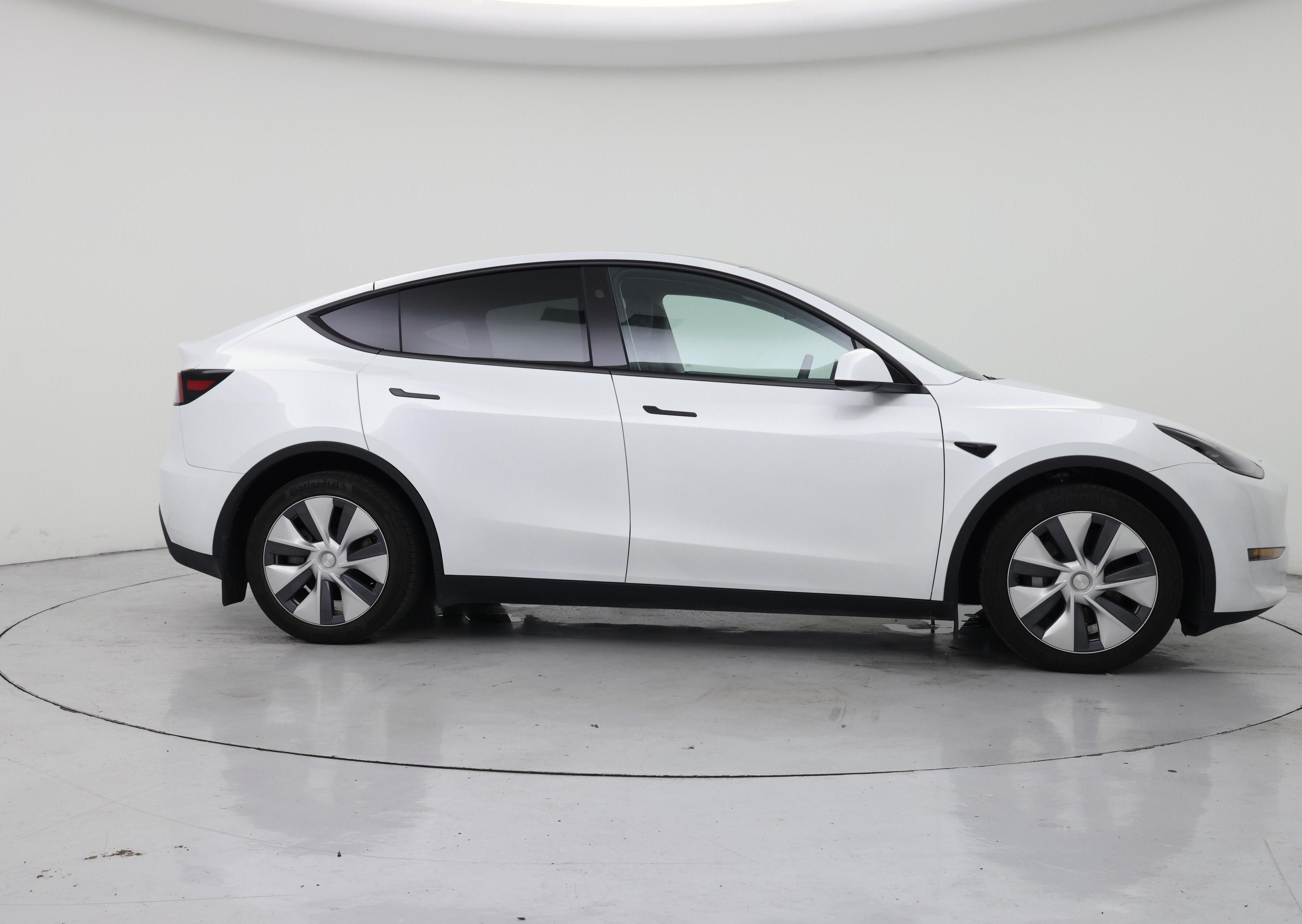 Thumbnail: 2024 Tesla Model Y - 7