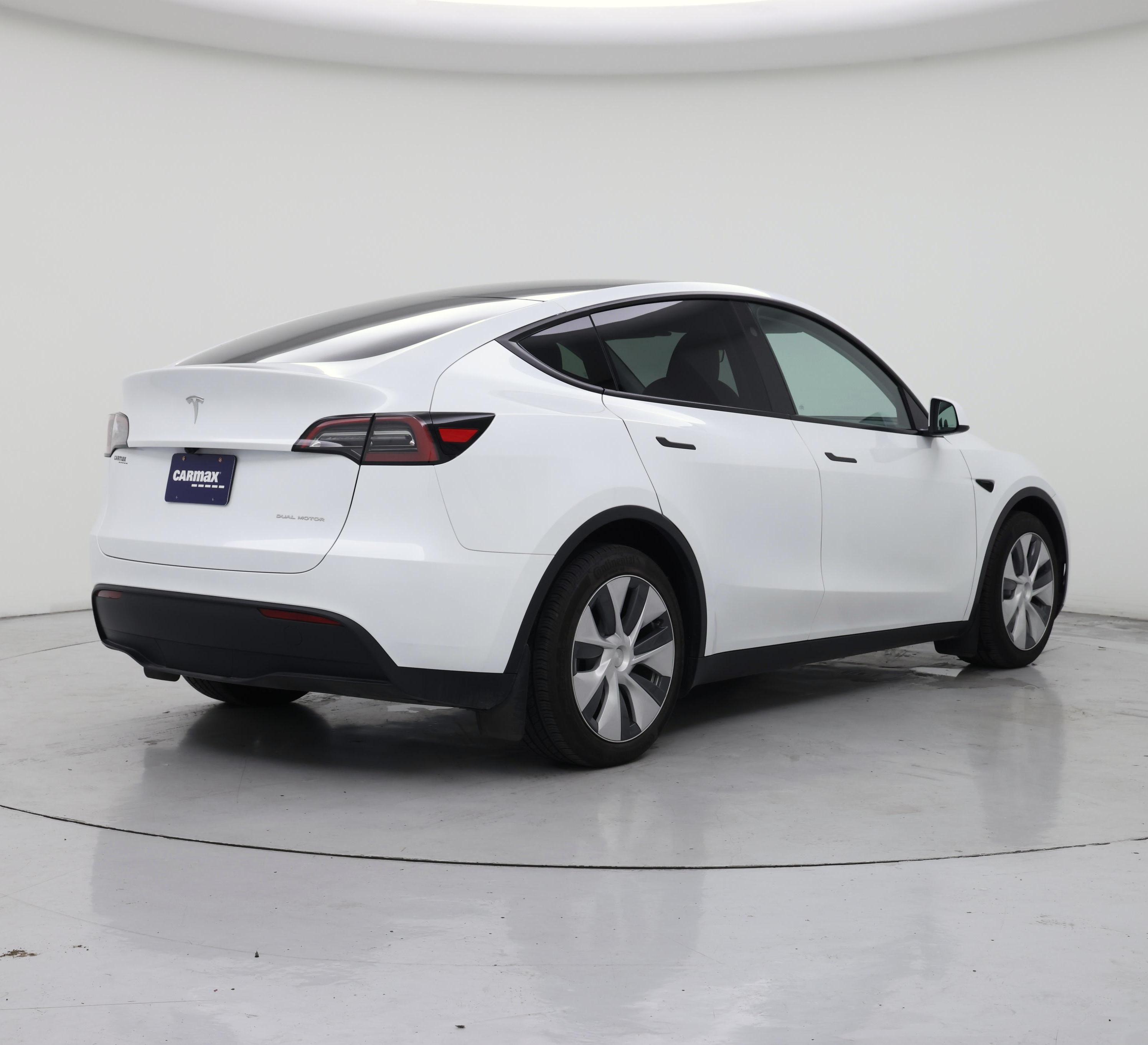 Thumbnail: 2024 Tesla Model Y - 8