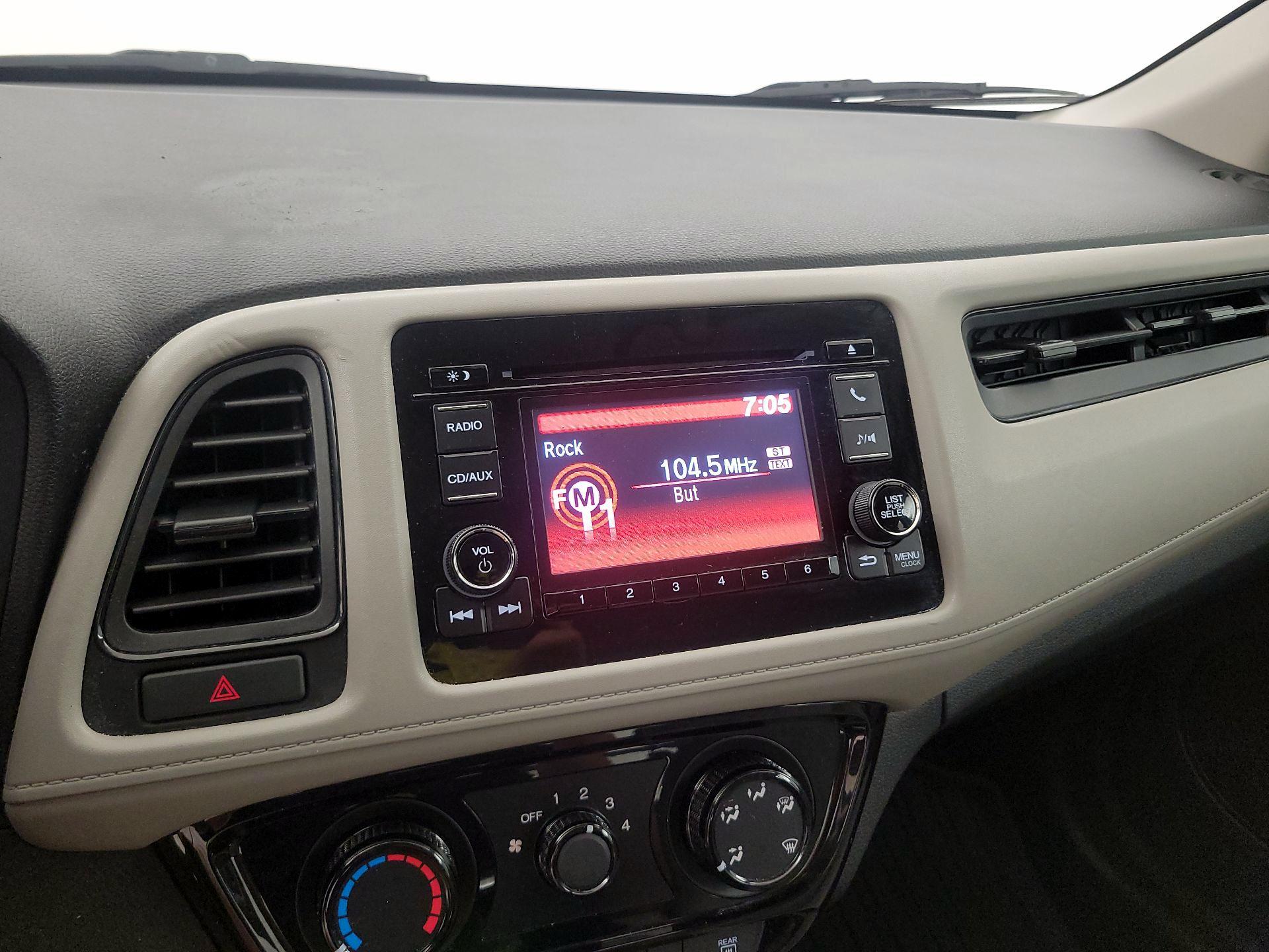 Thumbnail: 2016 Honda HR-V - 15