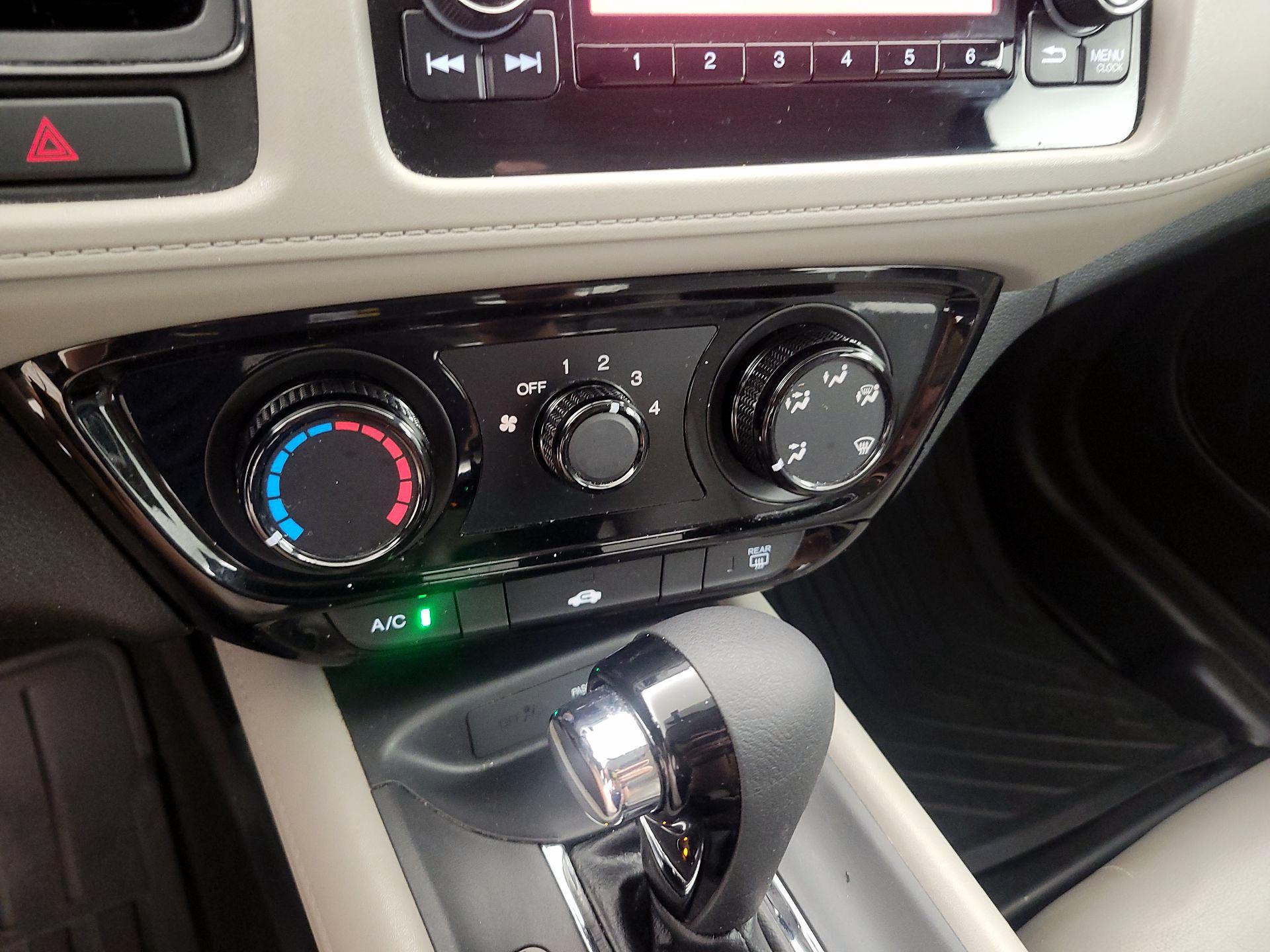 Thumbnail: 2016 Honda HR-V - 16
