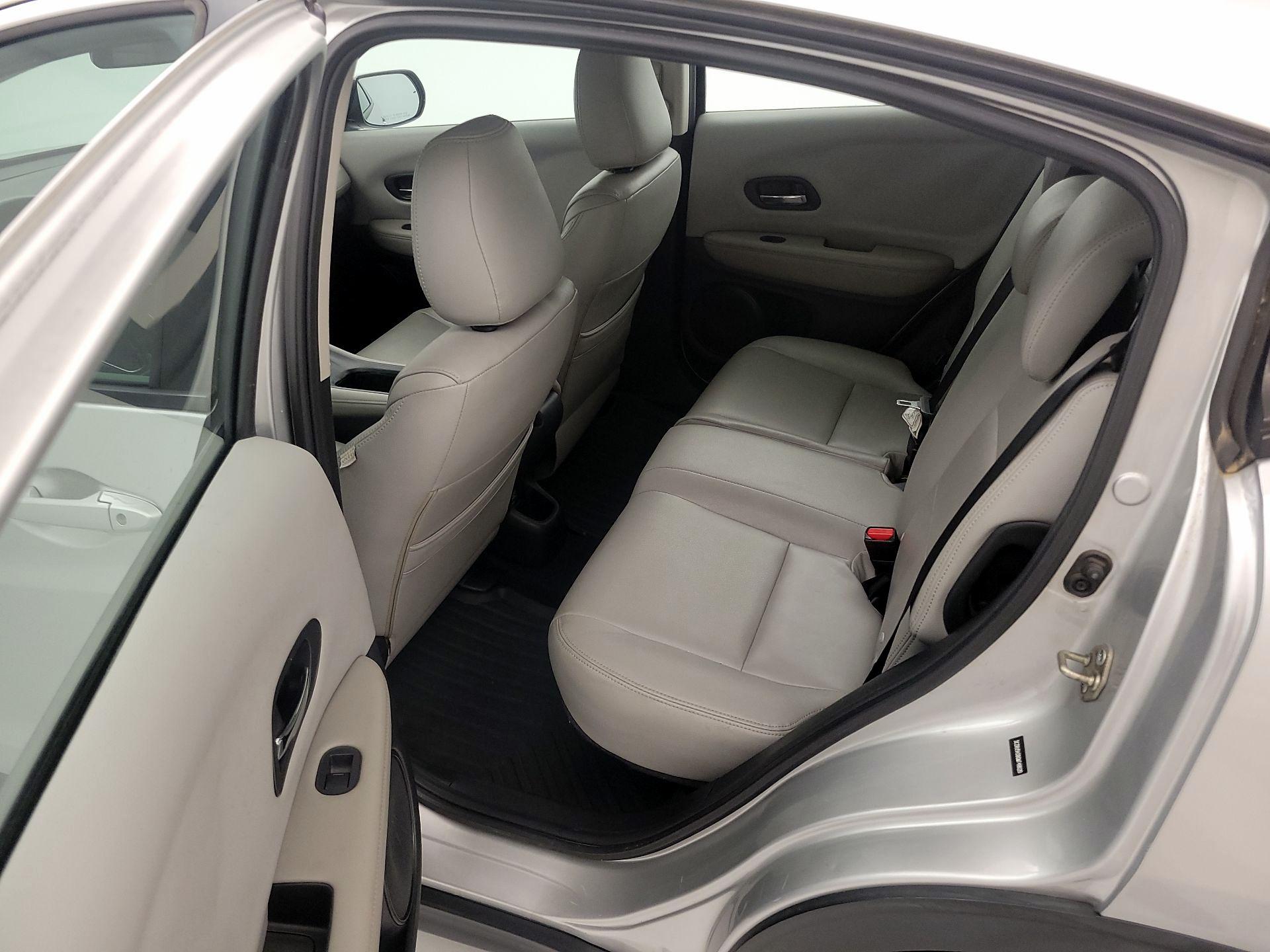 Thumbnail: 2016 Honda HR-V - 19