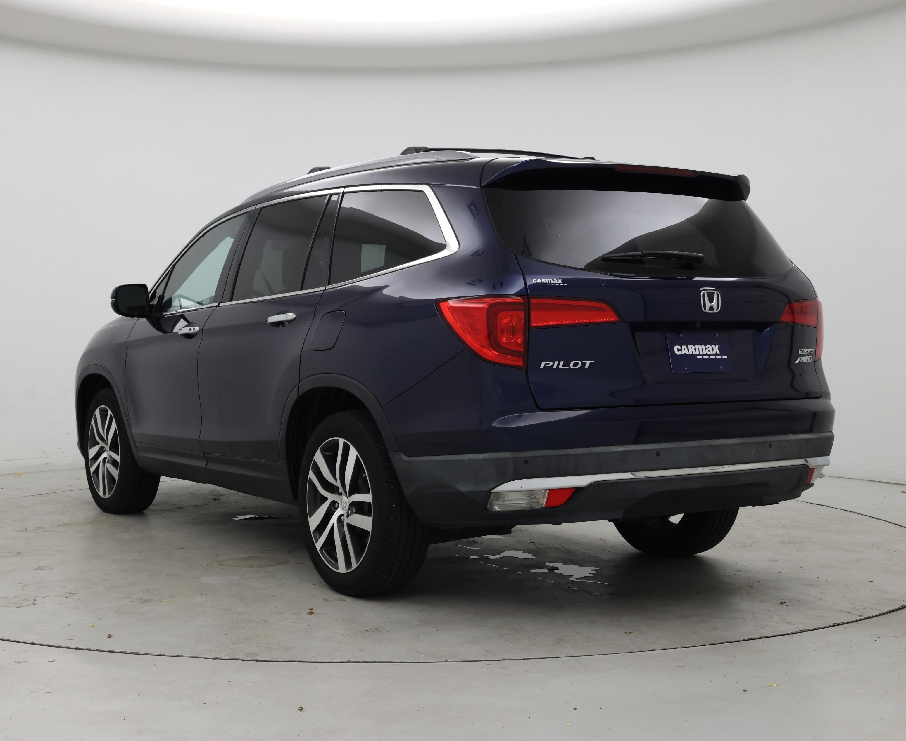 Thumbnail: 2017 Honda Pilot - 2