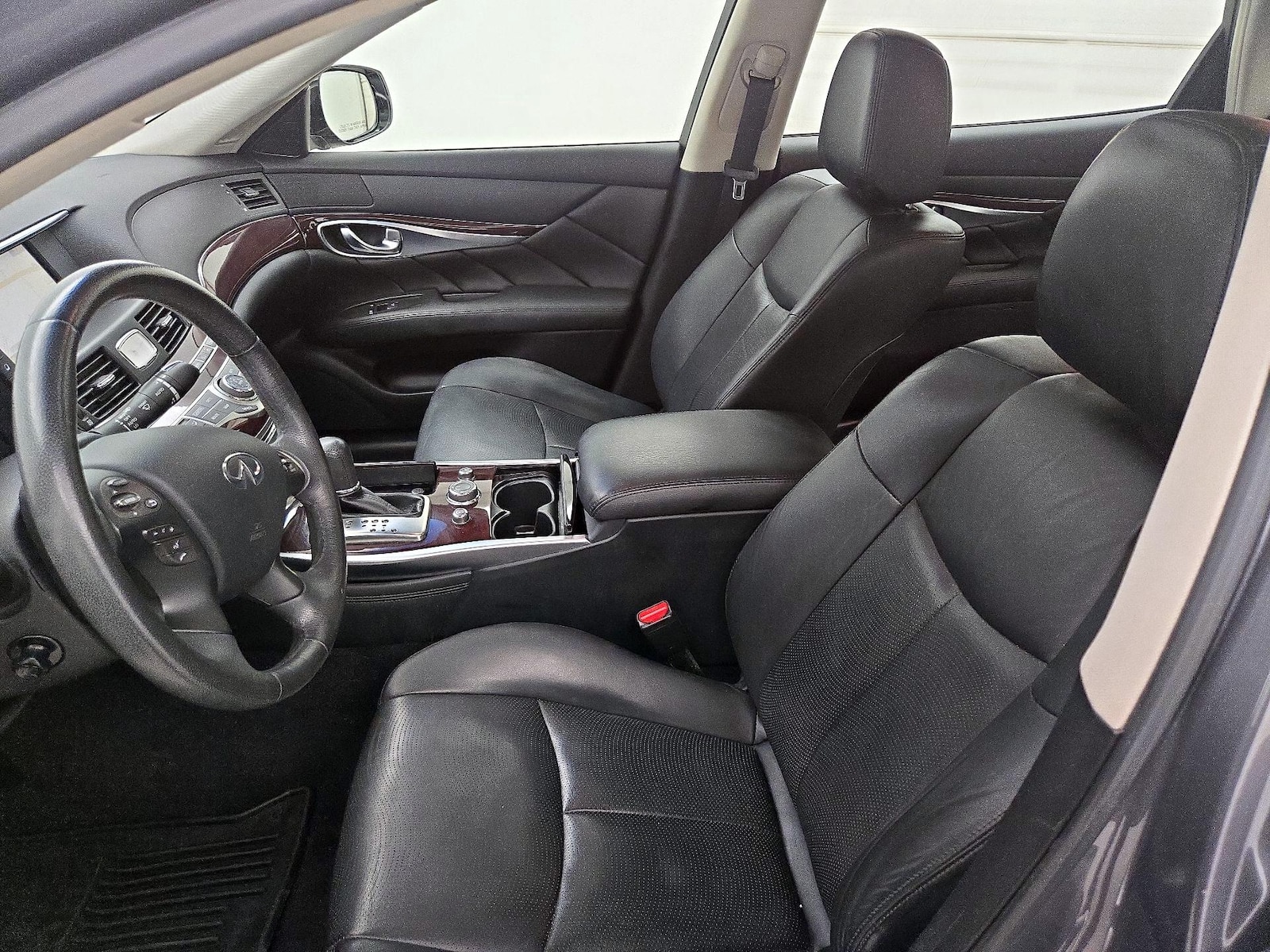 2016 INFINITI Q70L 3.7 - Photo 12