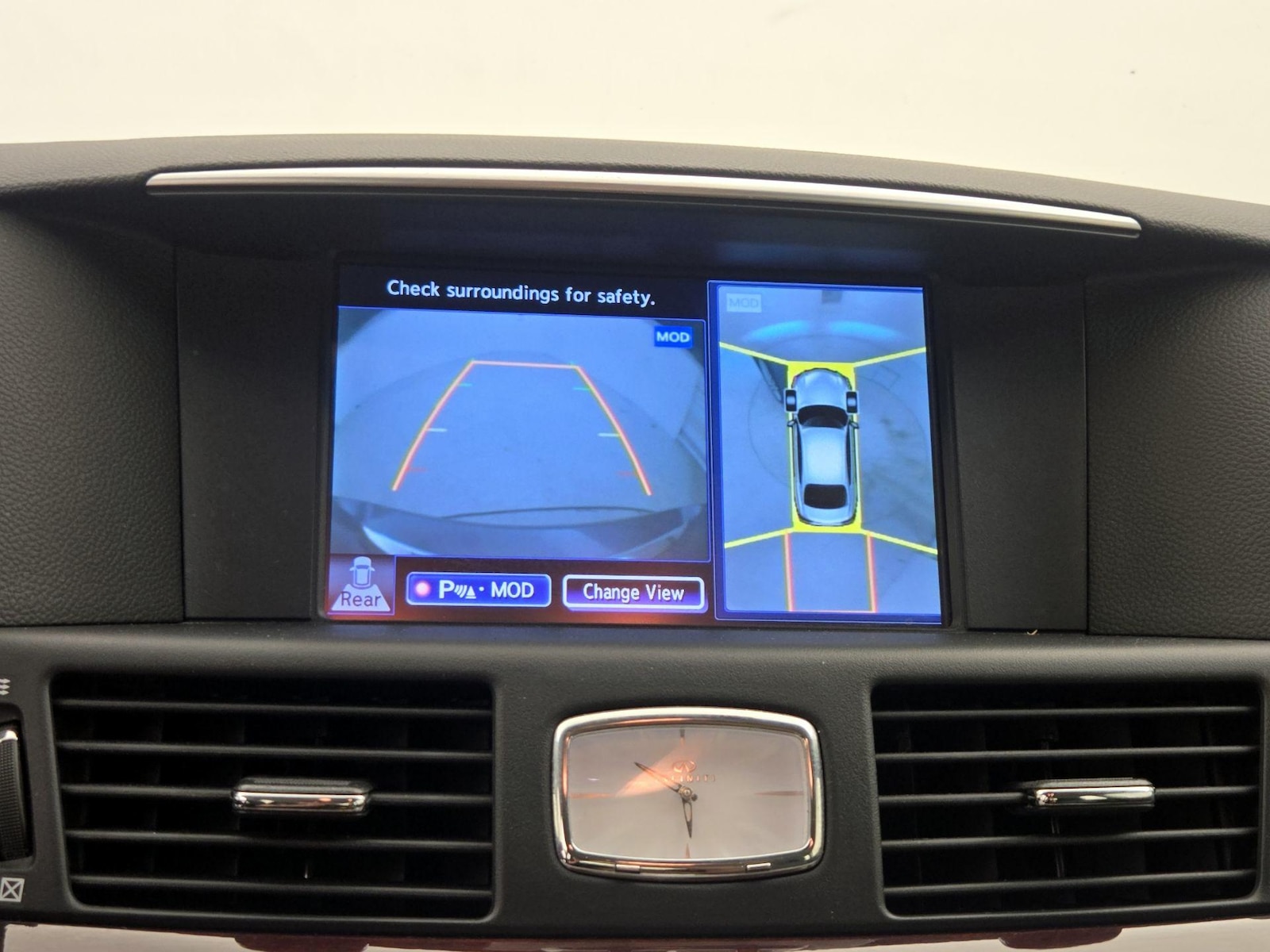 2016 INFINITI Q70L 3.7 - Photo 16