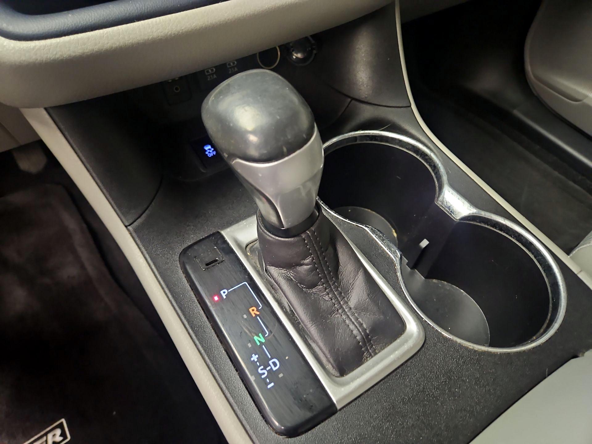Thumbnail: 2017 Toyota Highlander - 17
