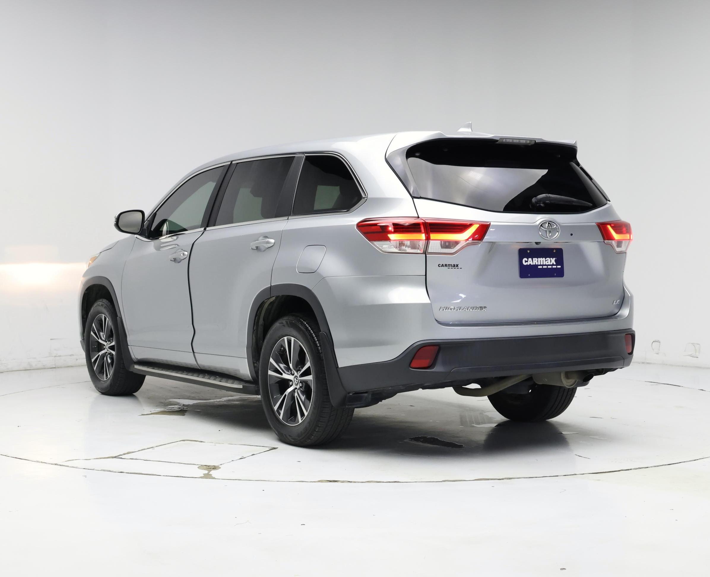Thumbnail: 2017 Toyota Highlander - 2