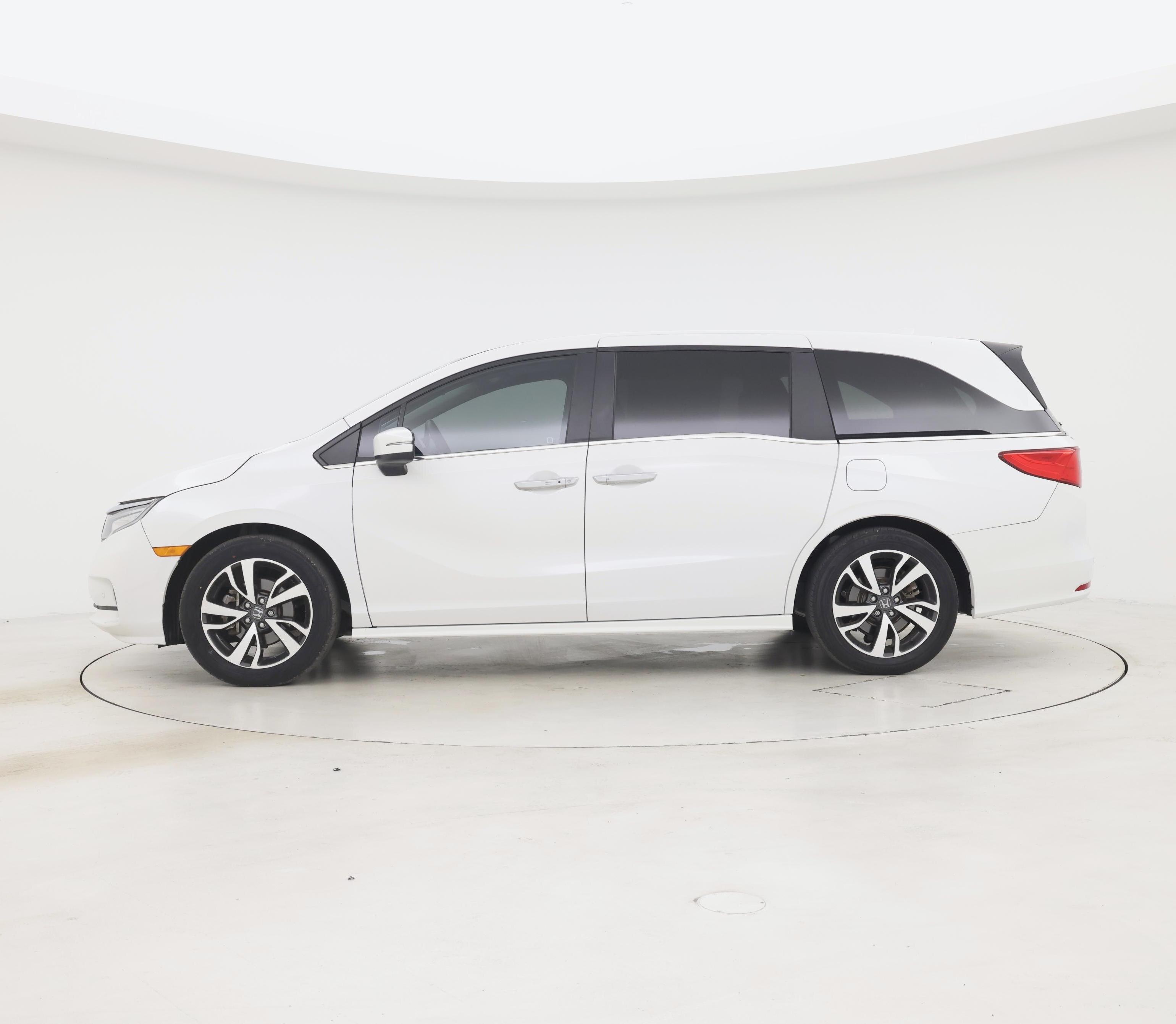Thumbnail: 2024 Honda Odyssey - 3