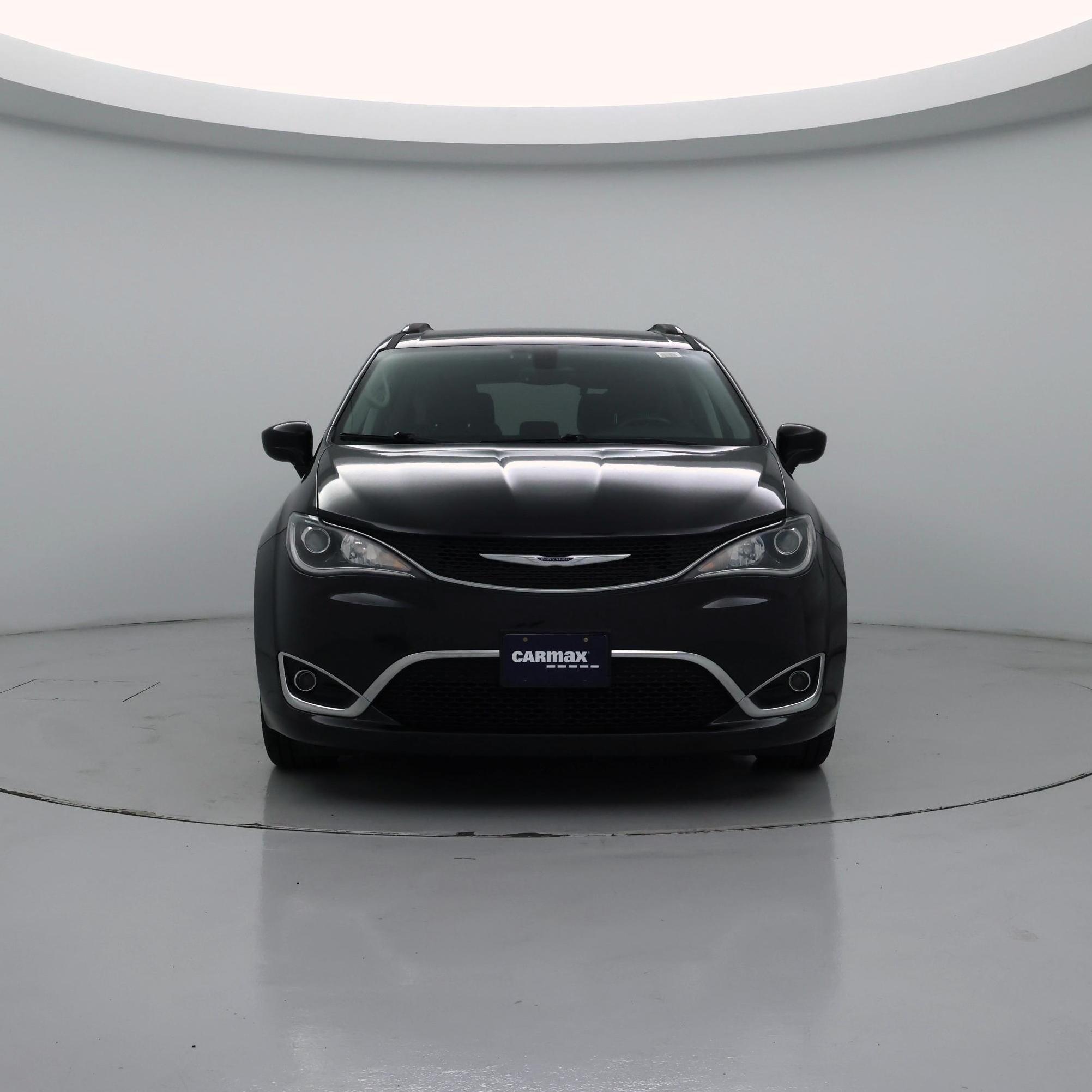 Thumbnail: 2019 Chrysler Pacifica - 5