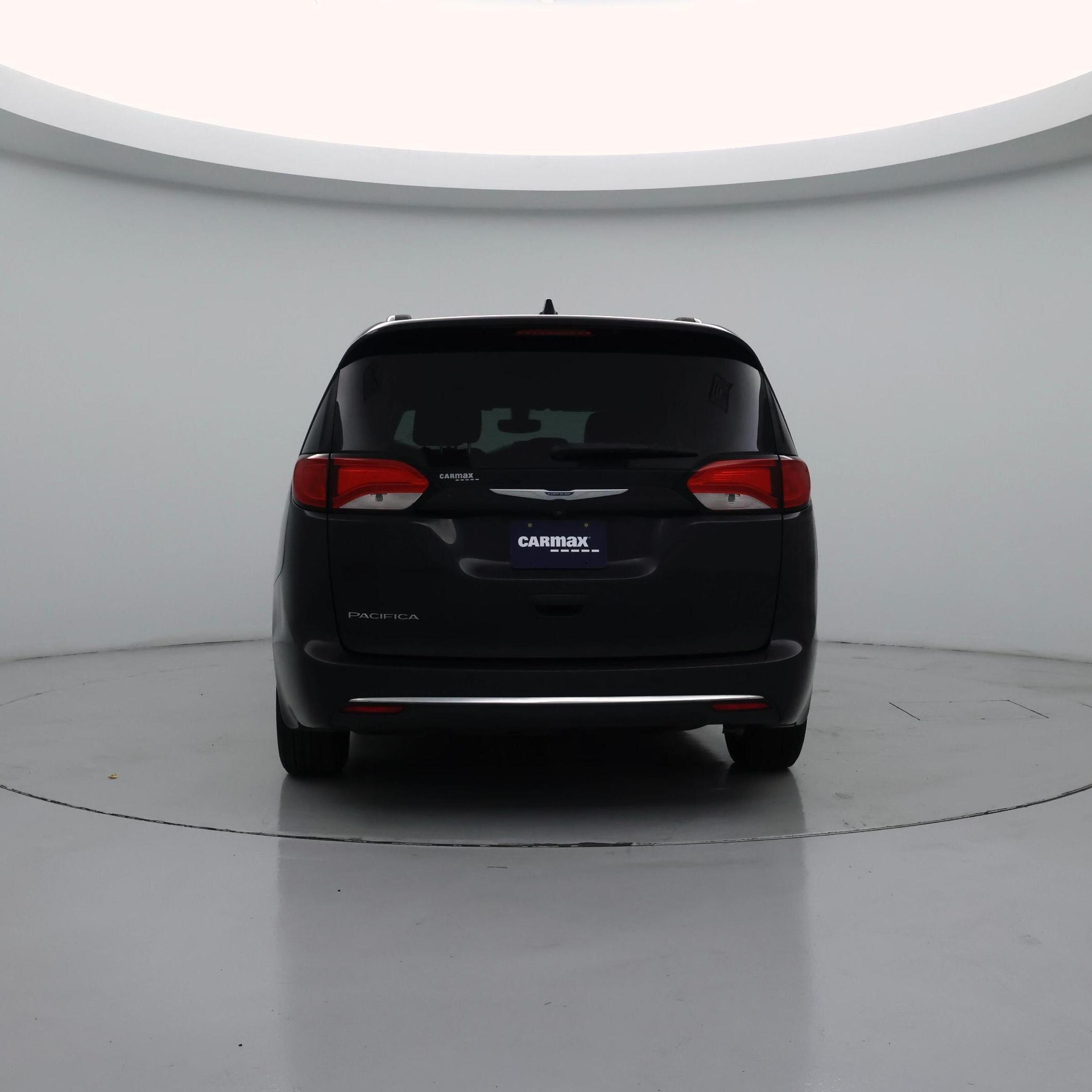 Thumbnail: 2019 Chrysler Pacifica - 6