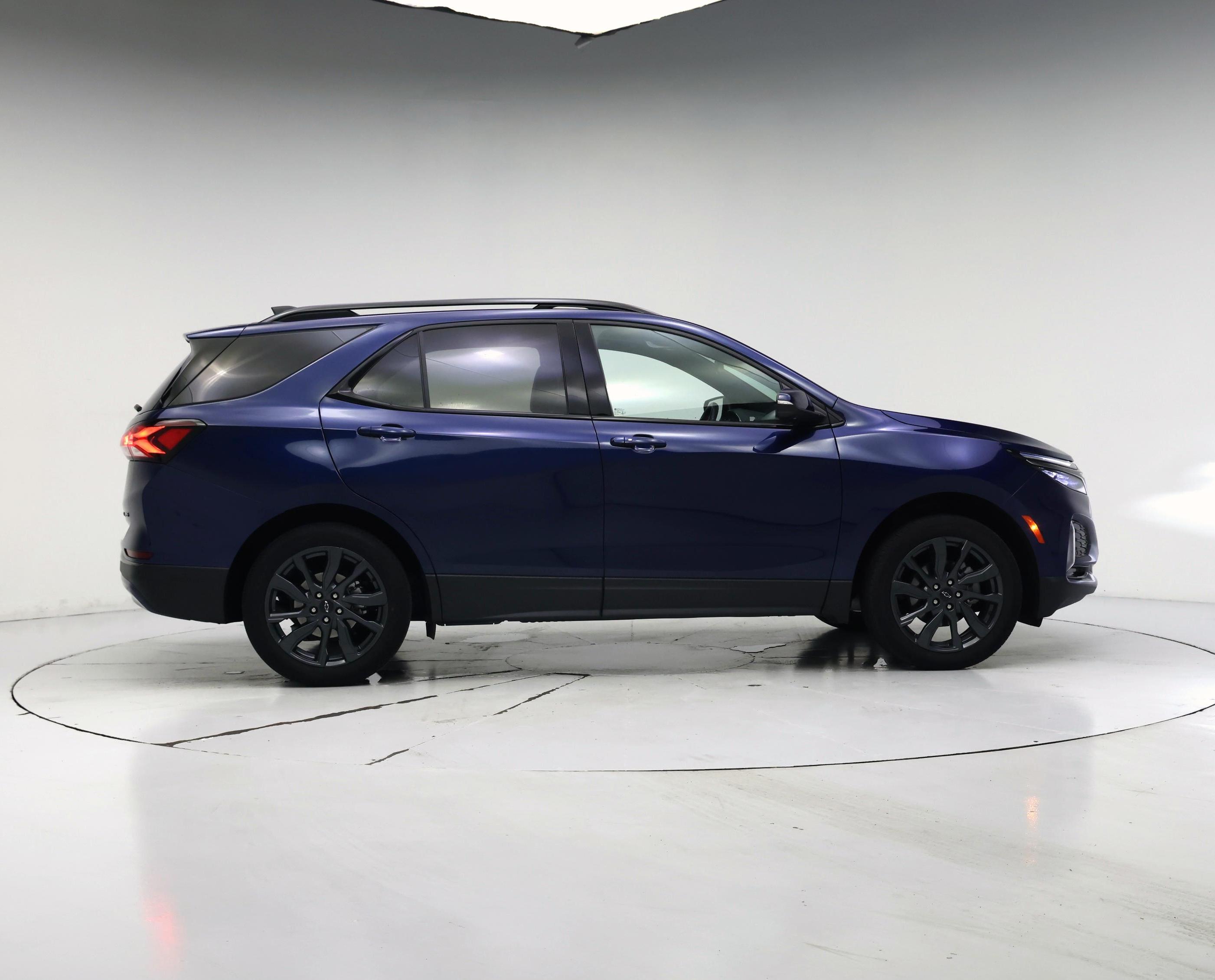 Thumbnail: 2023 Chevrolet Equinox - 7