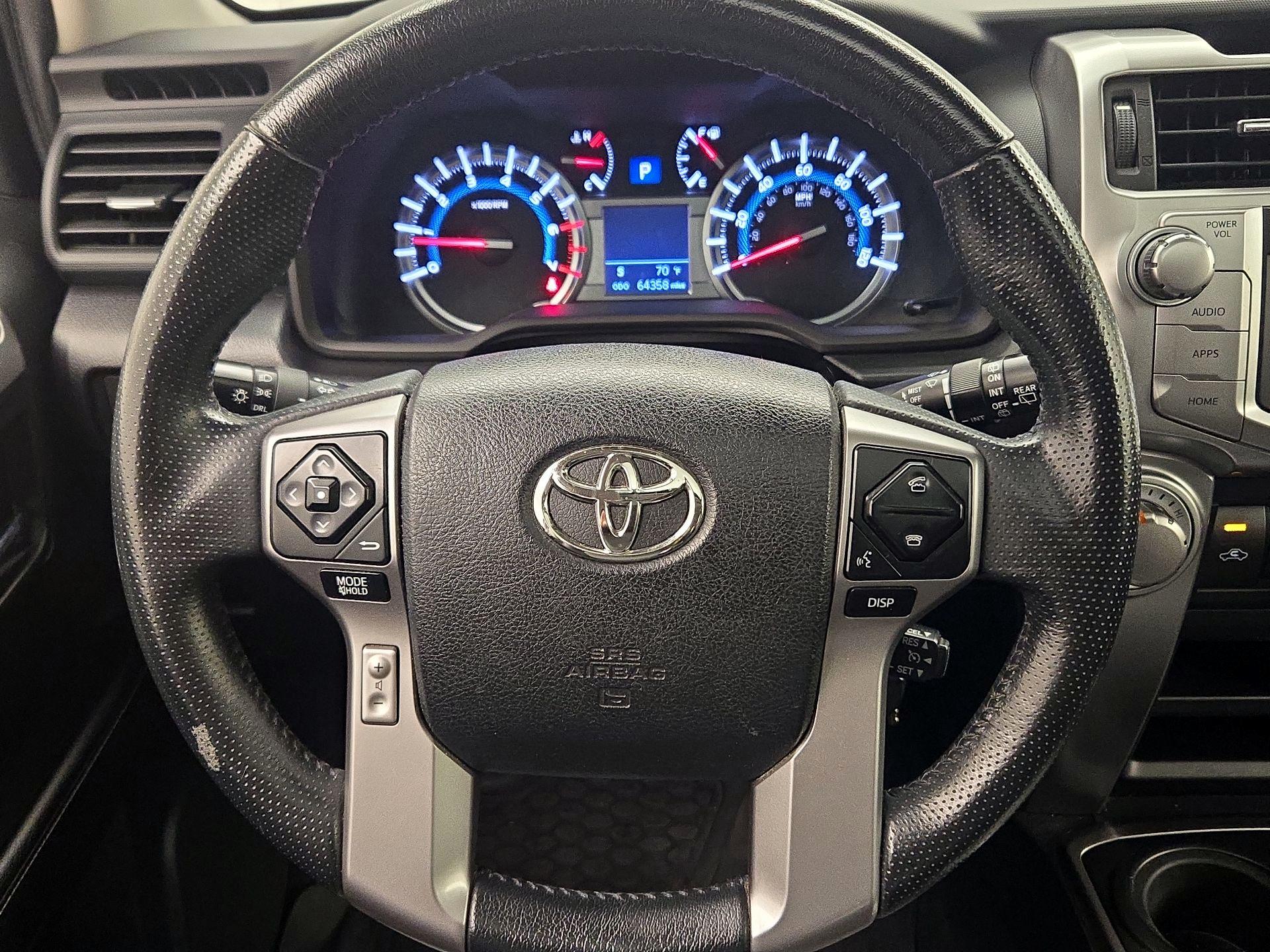Thumbnail: 2016 Toyota 4Runner - 10