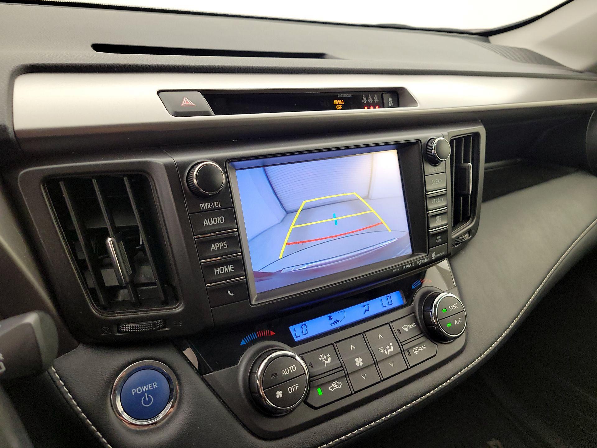 Thumbnail: 2018 Toyota RAV4 - 15