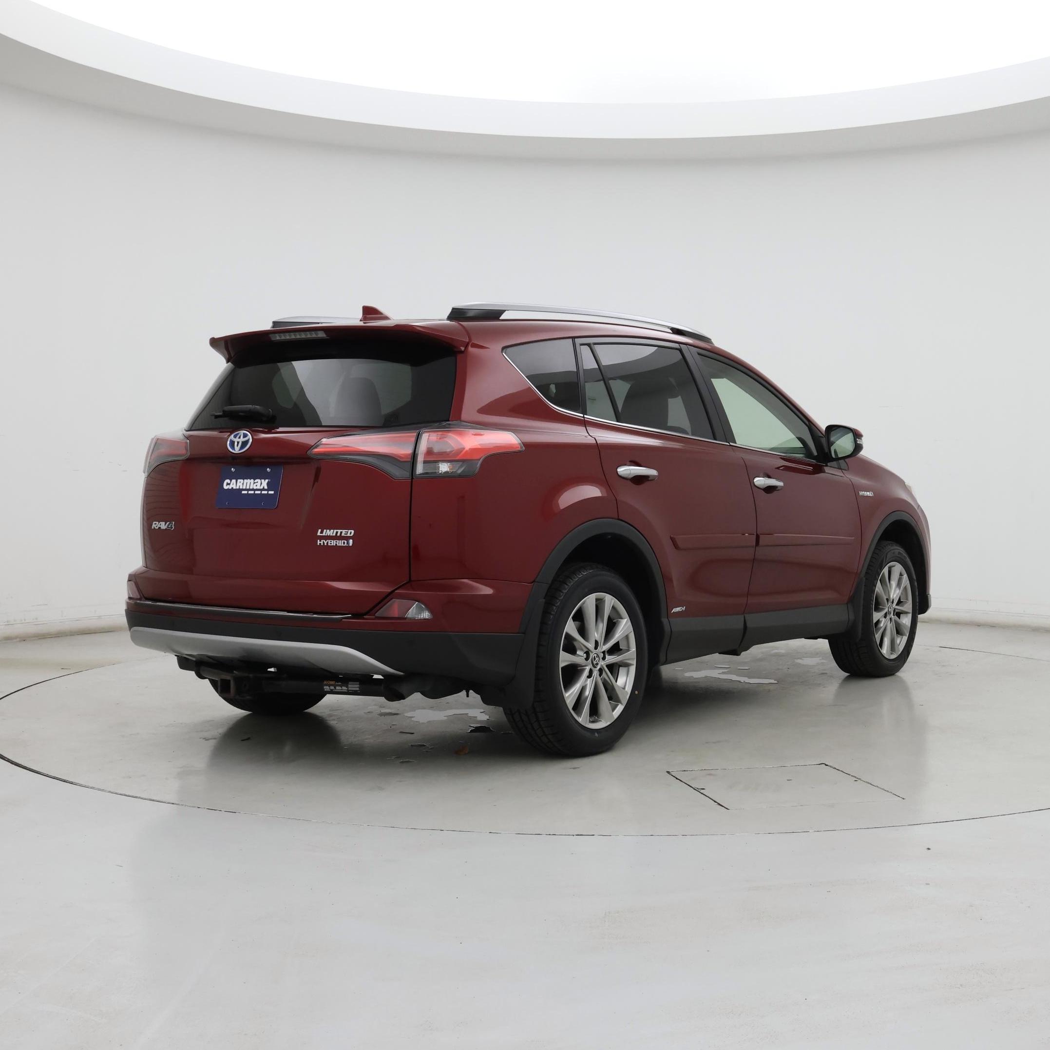 Thumbnail: 2018 Toyota RAV4 - 8
