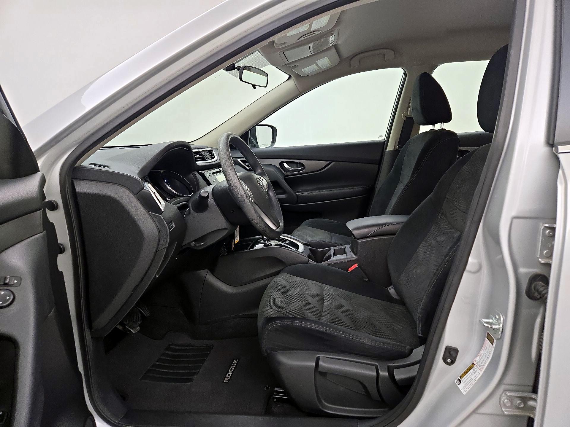 Thumbnail: 2015 Nissan Rogue - 11