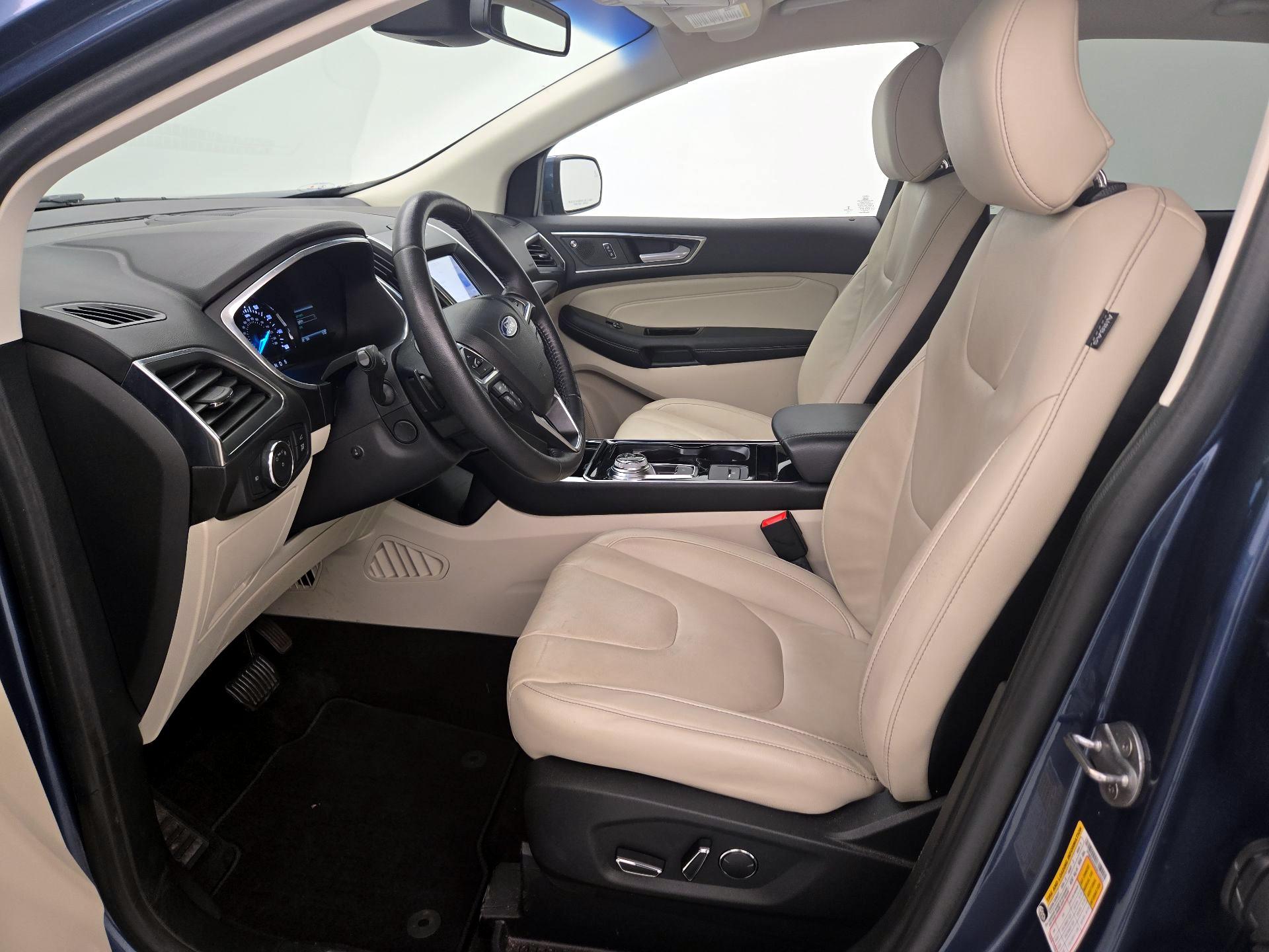 Thumbnail: 2019 Ford Edge - 11