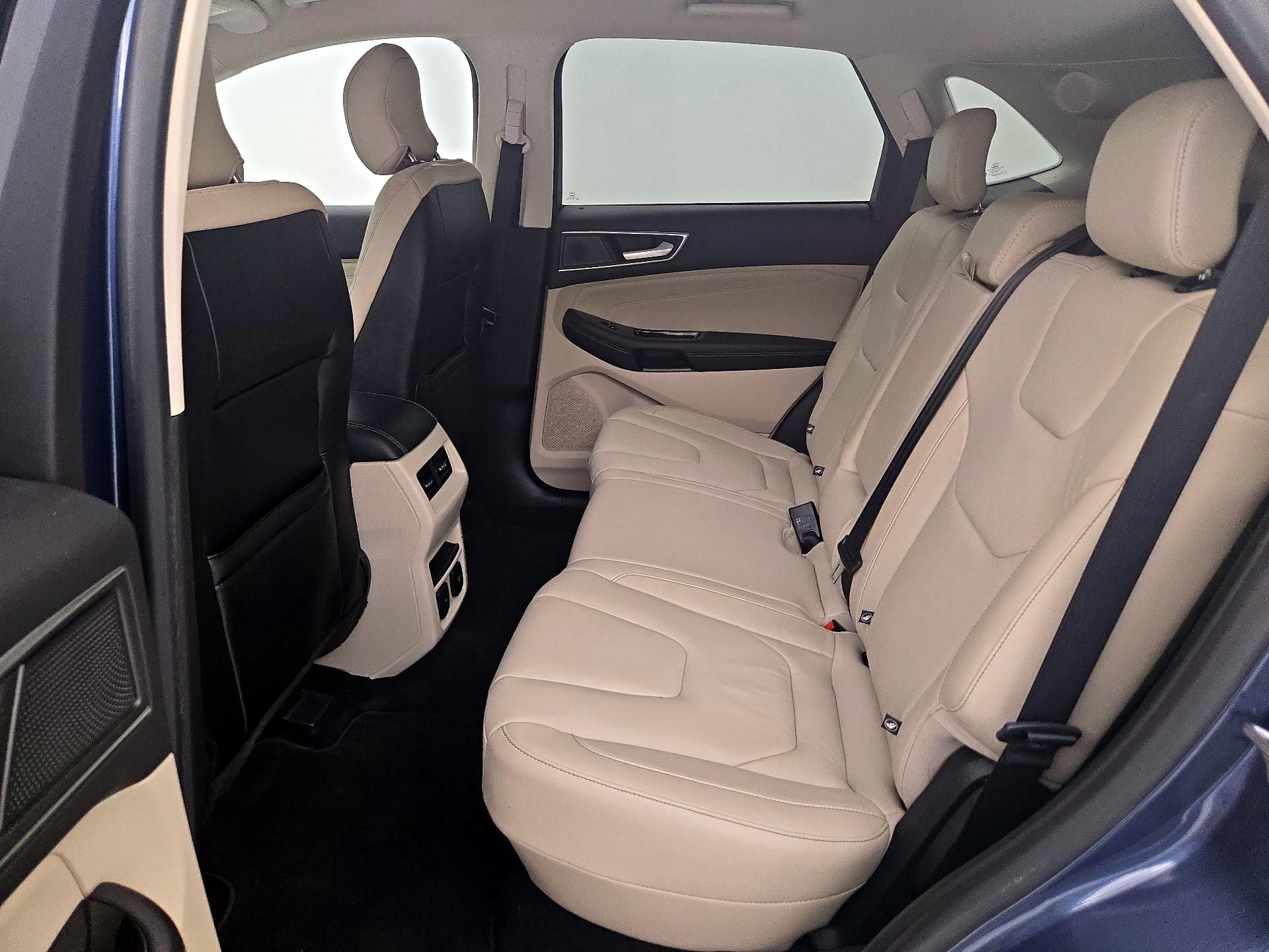 Thumbnail: 2019 Ford Edge - 20
